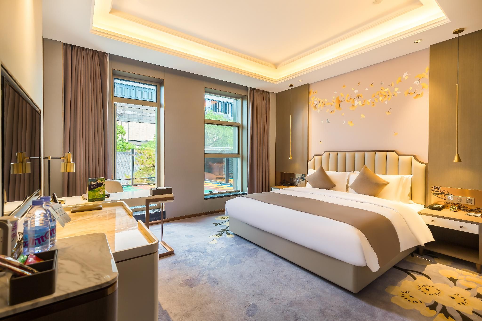 Huazhu - Deluxe BedRoom With Balcony