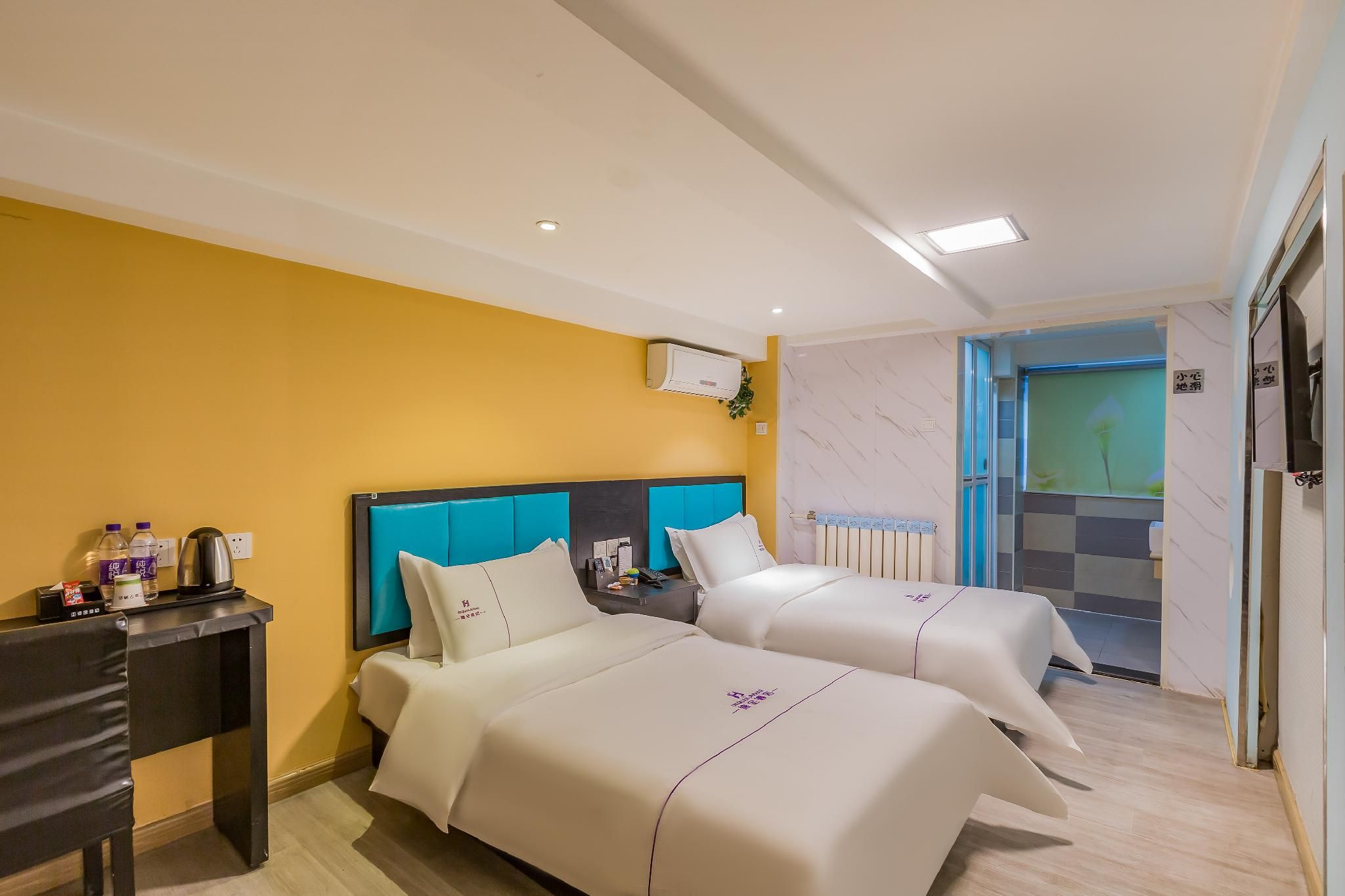 Guest Room - Twin Beds