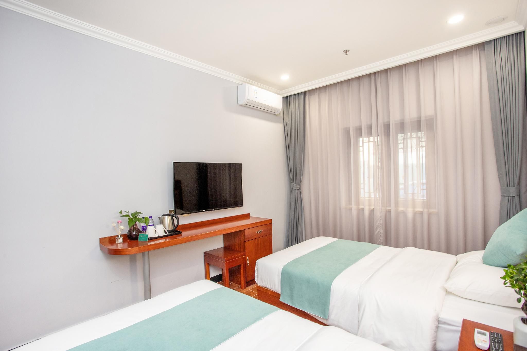 Double Plus Room with 2 Single Beds - Room Only