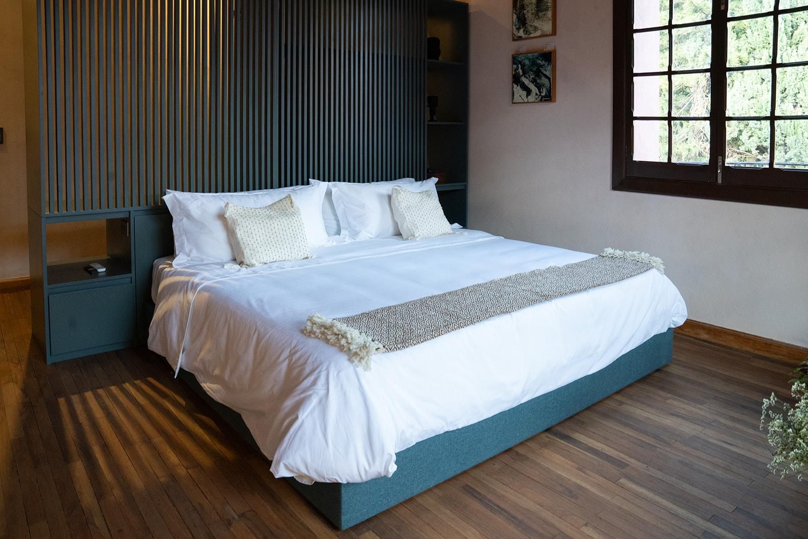 Suite with 1 King Bed - No Smoking