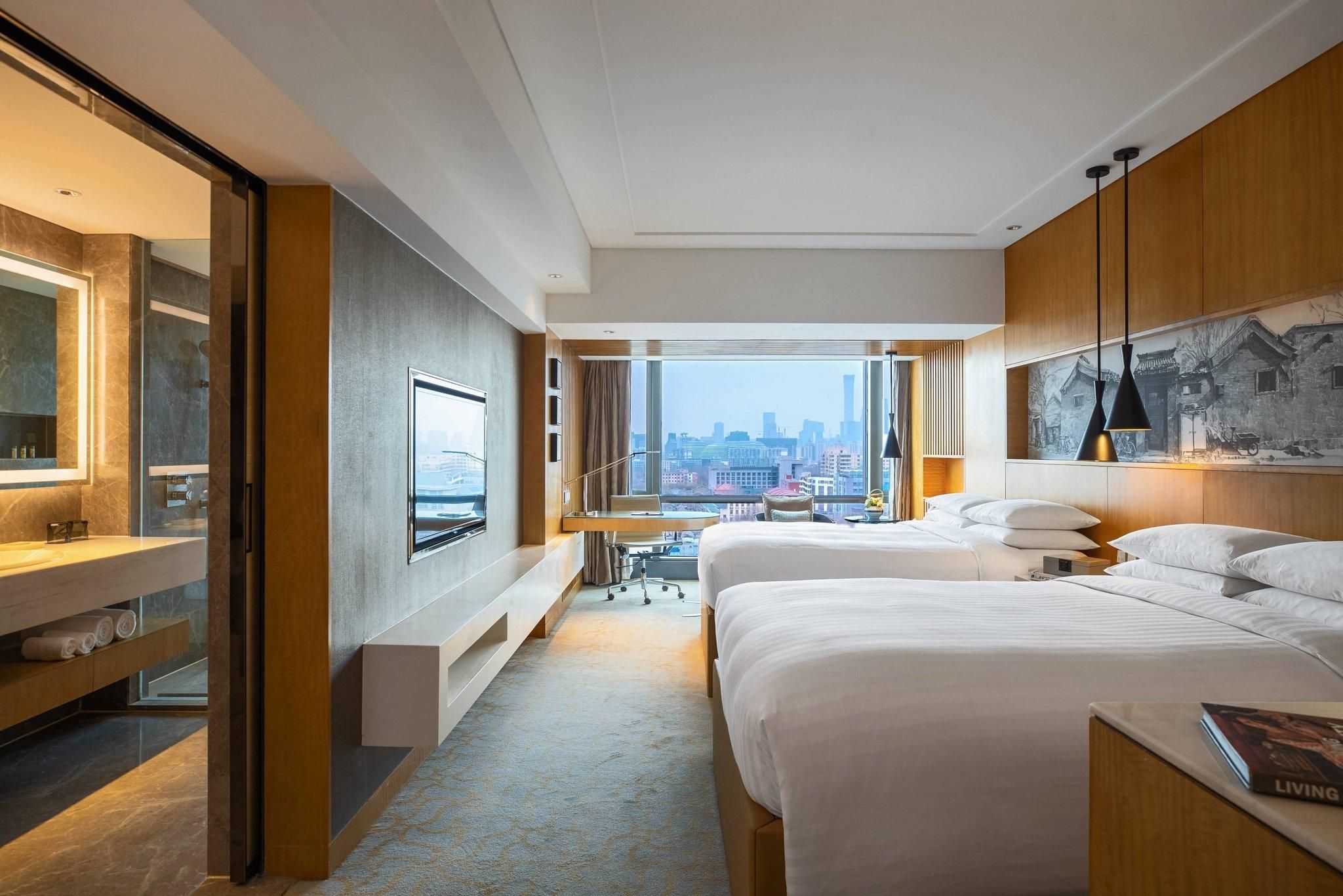 Guest room, 2 Double, City view, High floor
