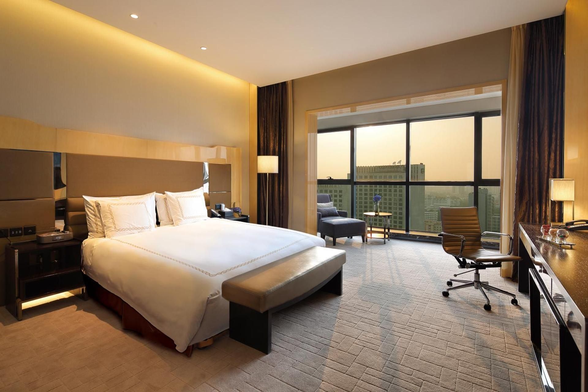 1 King Premium City View