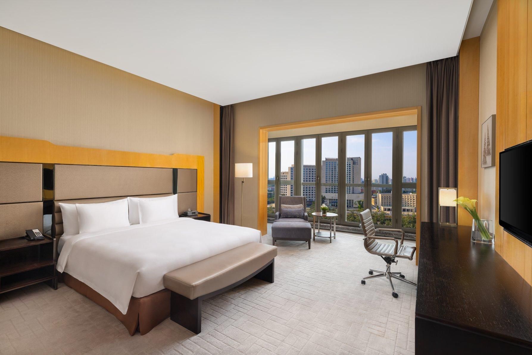 1 King Premium City View