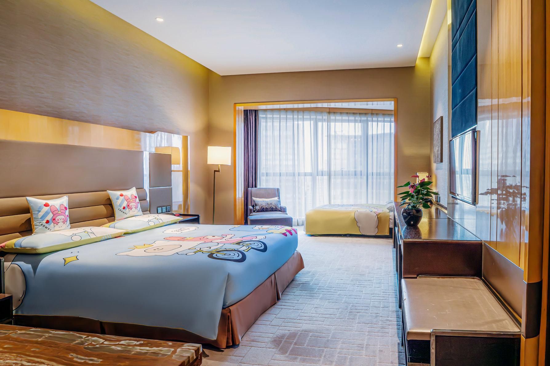 Premium Family Room