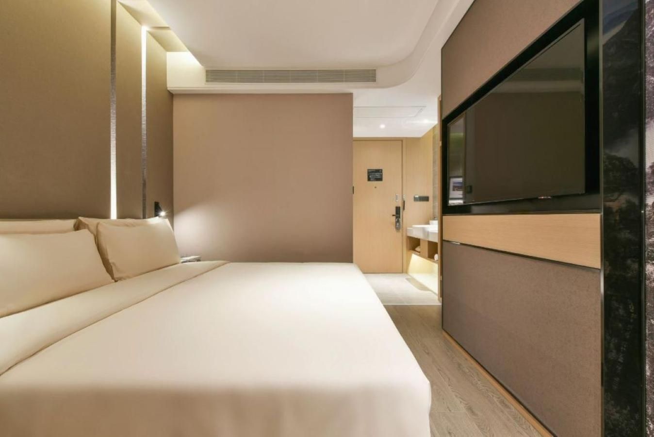 Superior Double Room with Inner Window