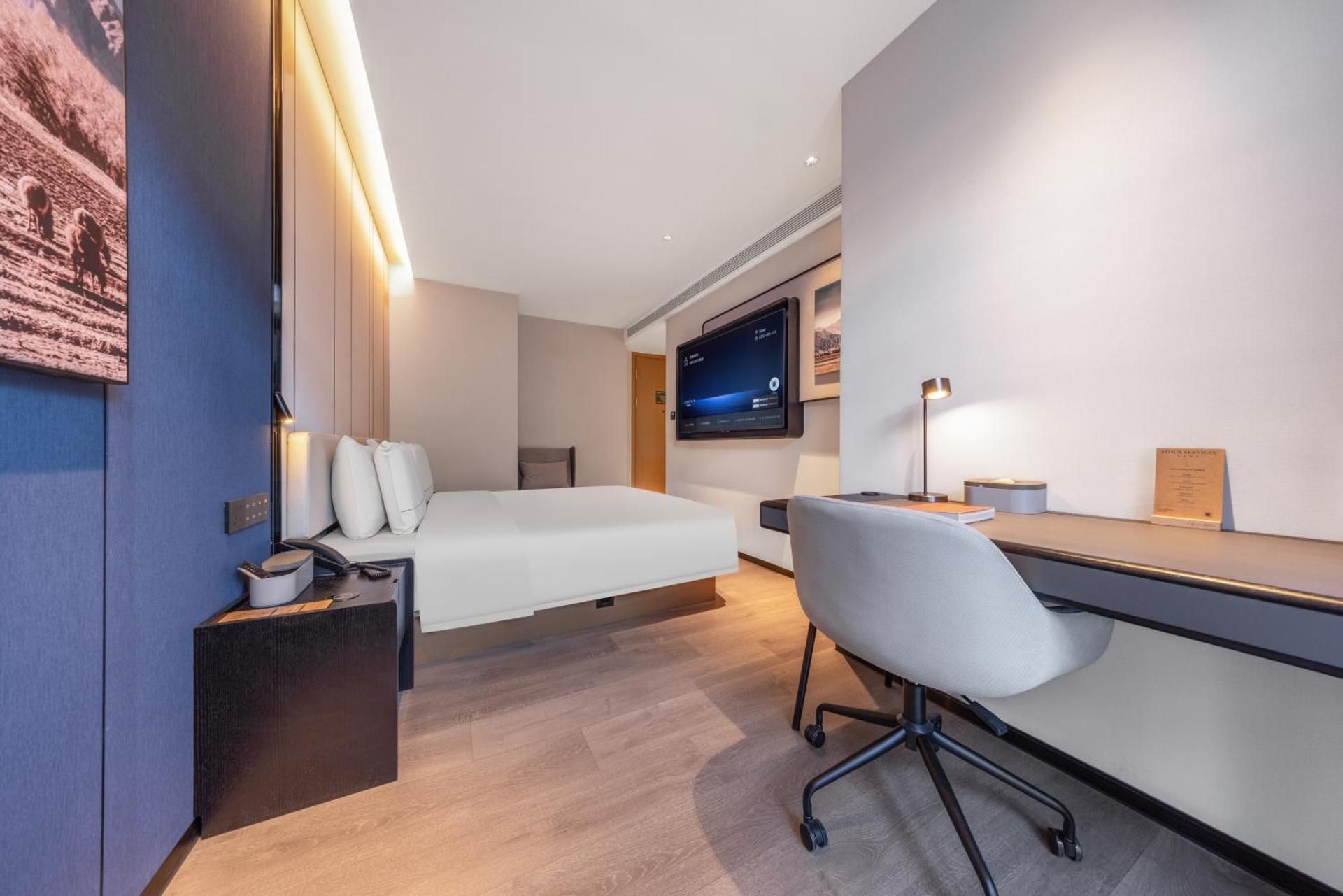 Premier Double Room with Courtyard