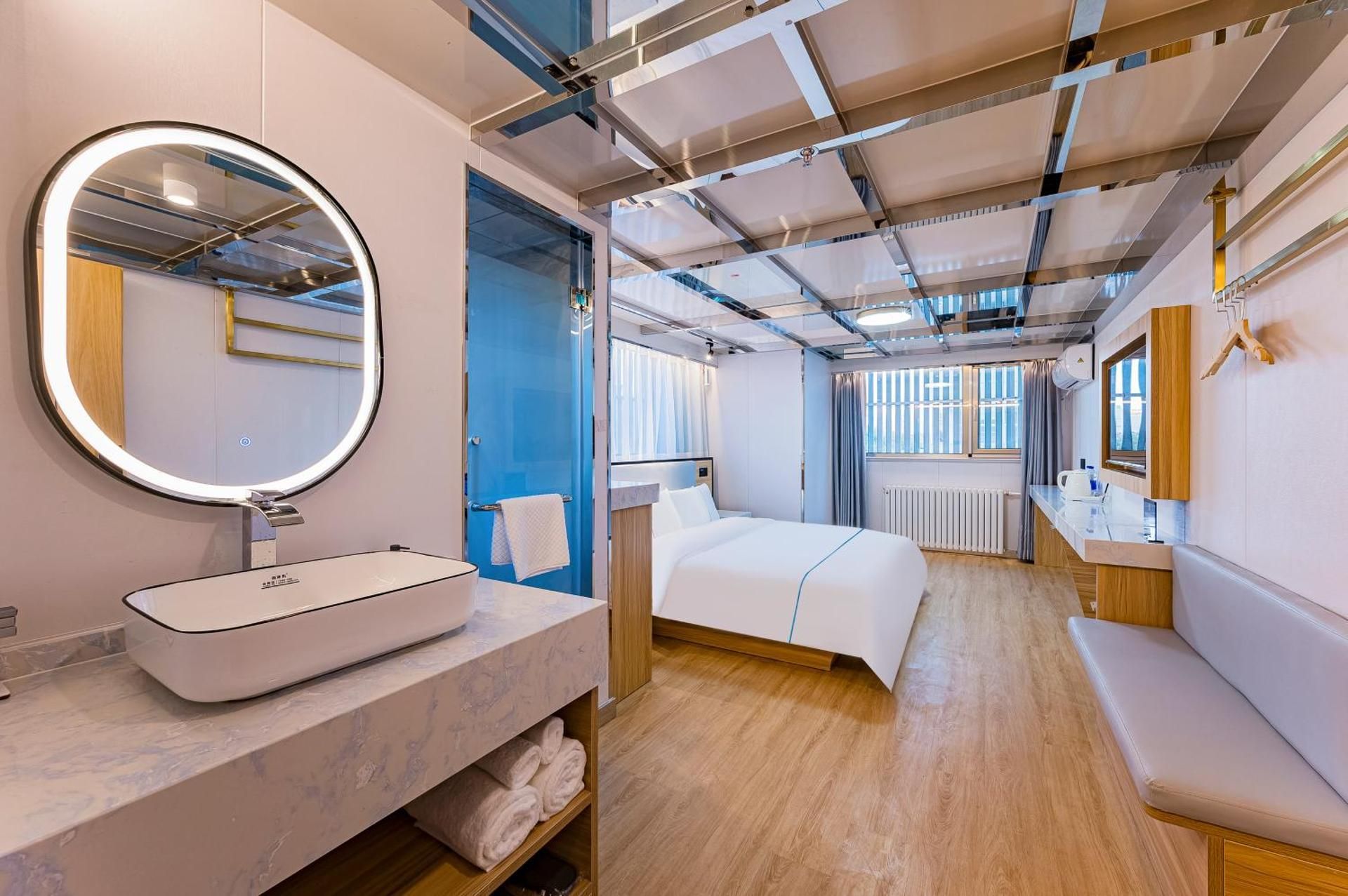 Anhui Cultural Hotel (Beijing Wangjing 798 Art Center Branch) Deluxe Queen Combo 3