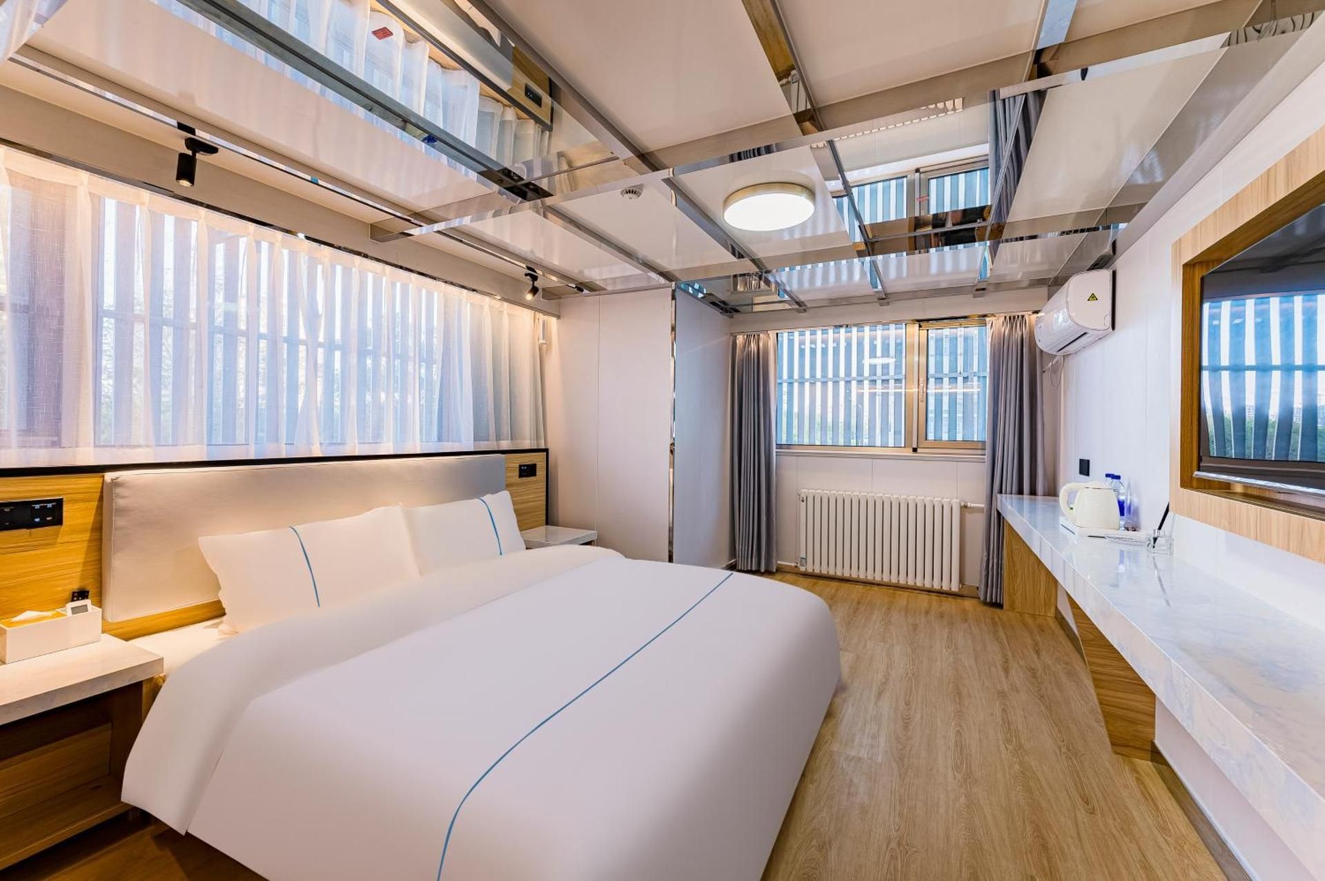 Anhui Cultural Hotel (Beijing Wangjing 798 Art Center Branch) Deluxe Queen Combo 2