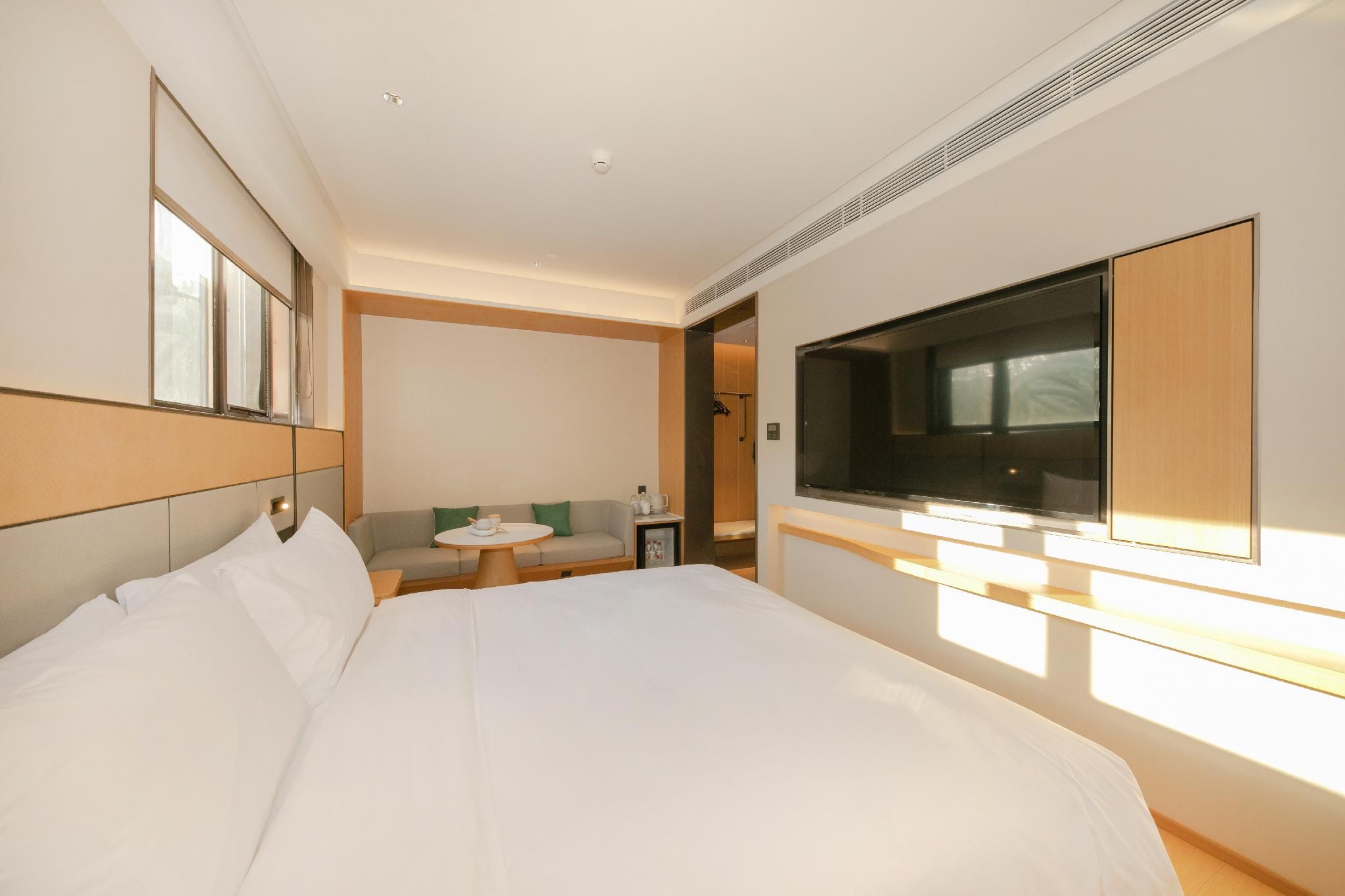 26881369_210813152900104955728