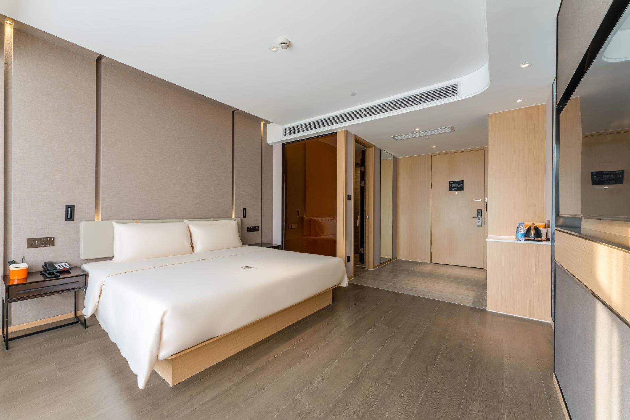Executive room, Guest room, 1 Queen