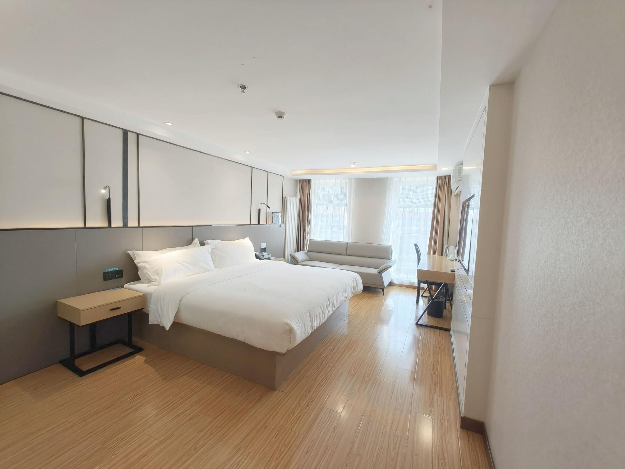 WH - Godness Romantic Bed Room