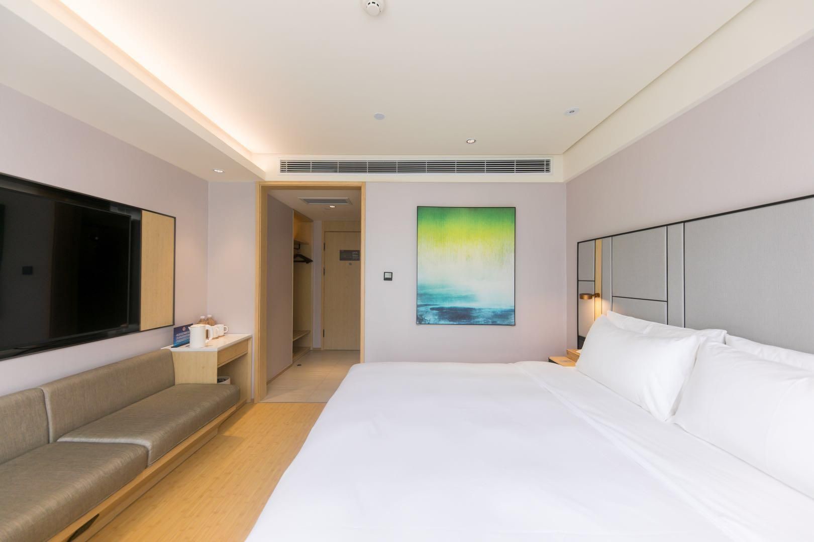 Huazhu - Superior BedRoom
