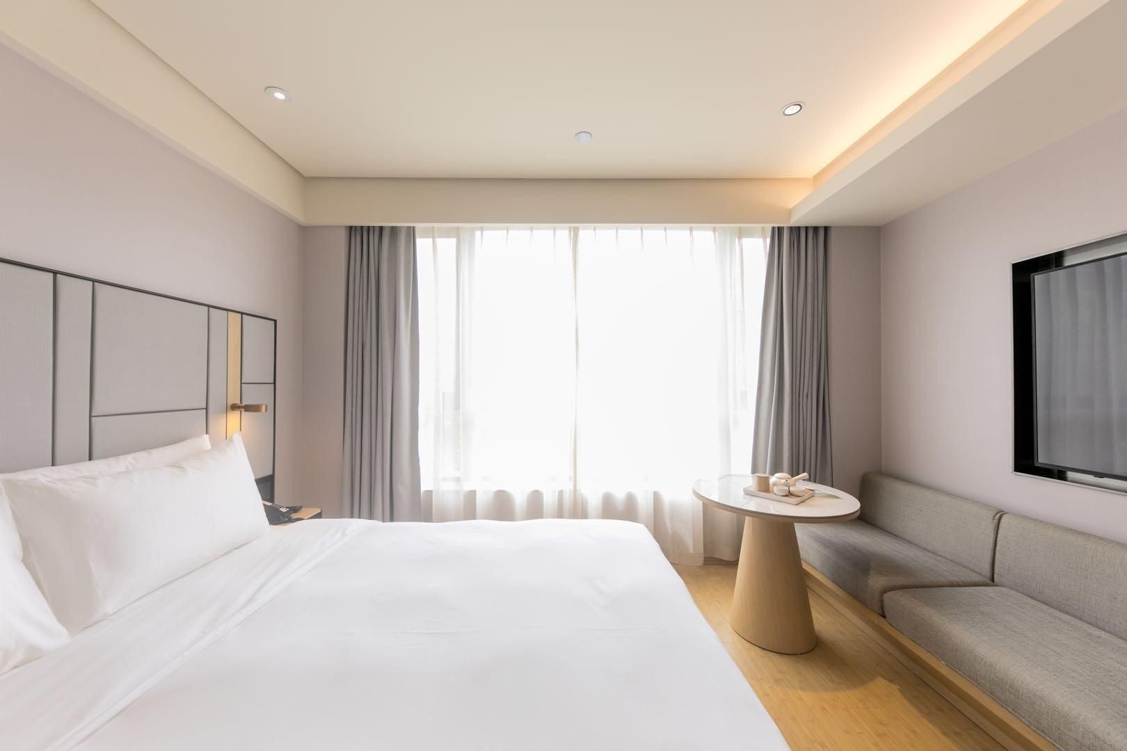 Huazhu - Superior BedRoom