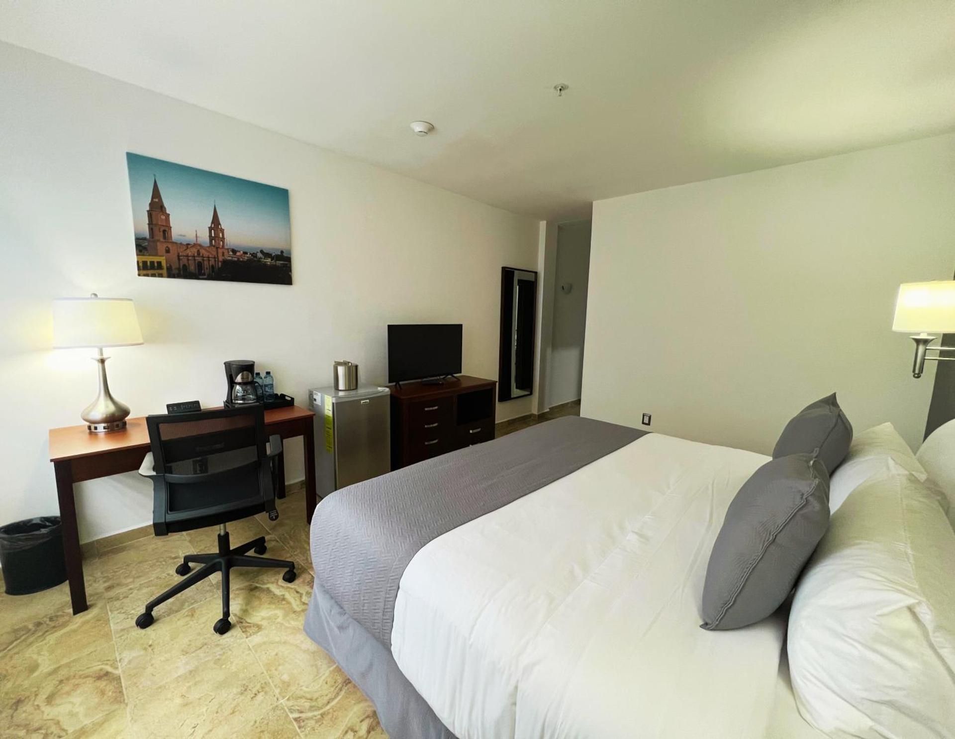 1 King Bed, Mobility Accessible Room, Non Smoking