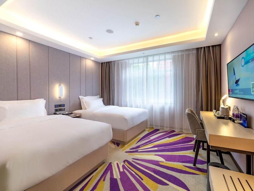 WH - Deluxe Bed Room