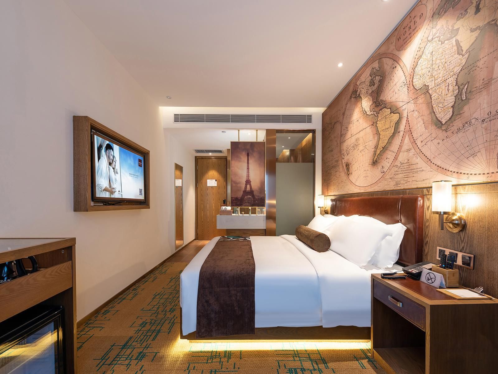 James Joyce - Chunxiang Lifestyle Room