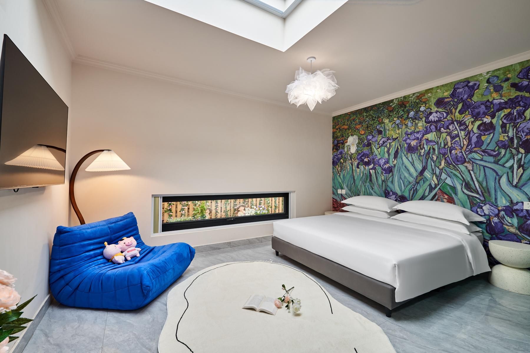 Huazhu - Room With Bed