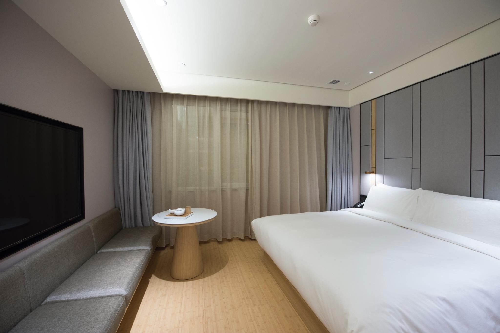 Huazhu - Superior BedRoom