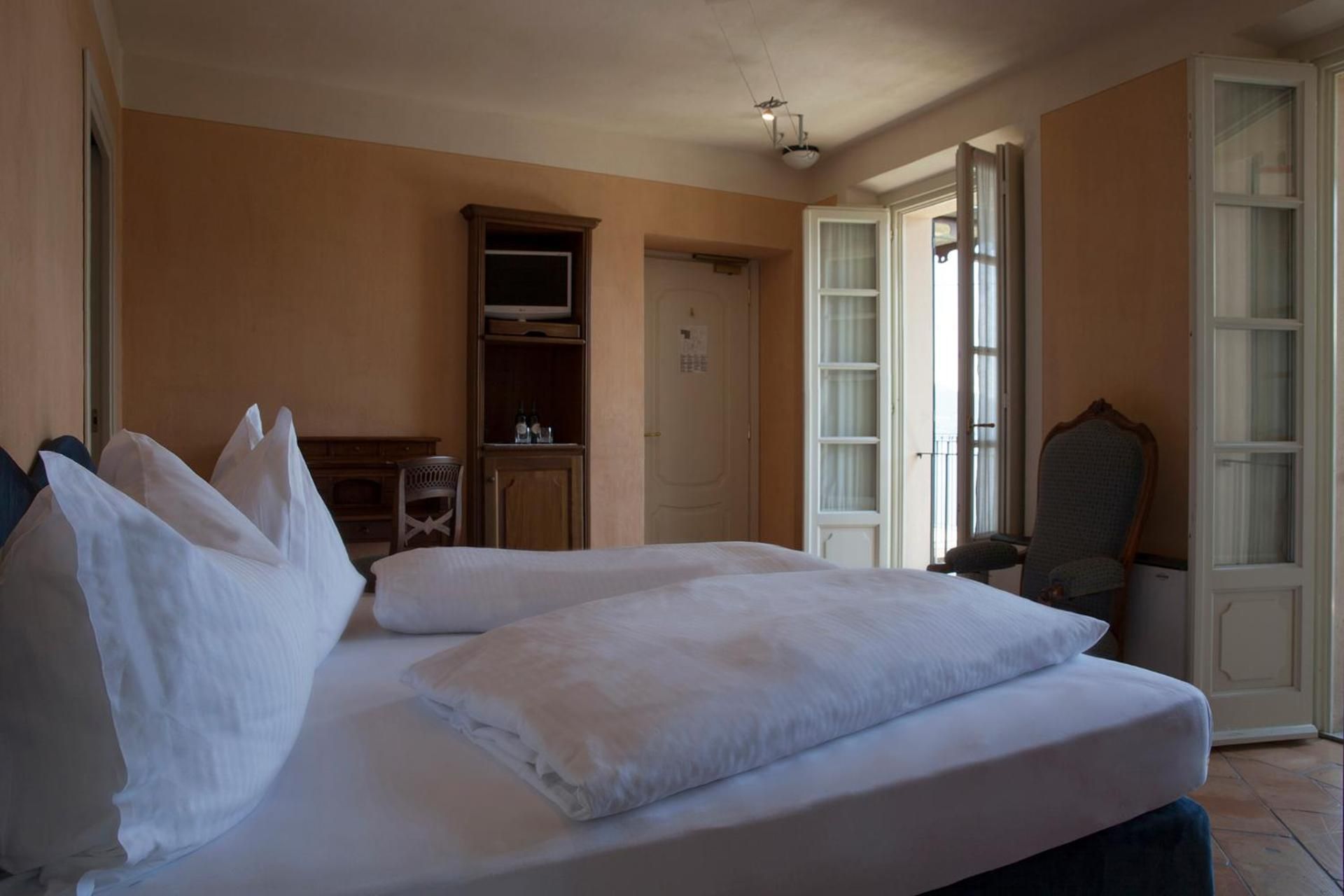 Villa Margherita, The Originals Relais Double Room with Lake View