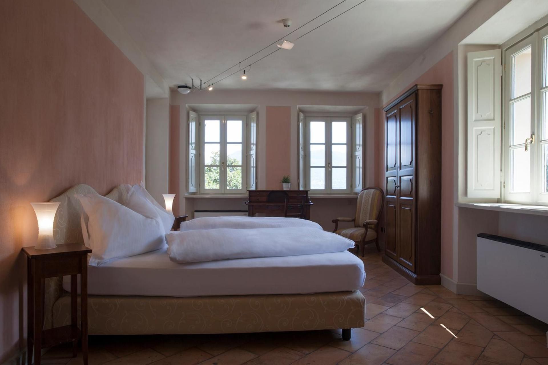 Villa Margherita, The Originals Relais Double or Twin Room with Lake View and Balcony