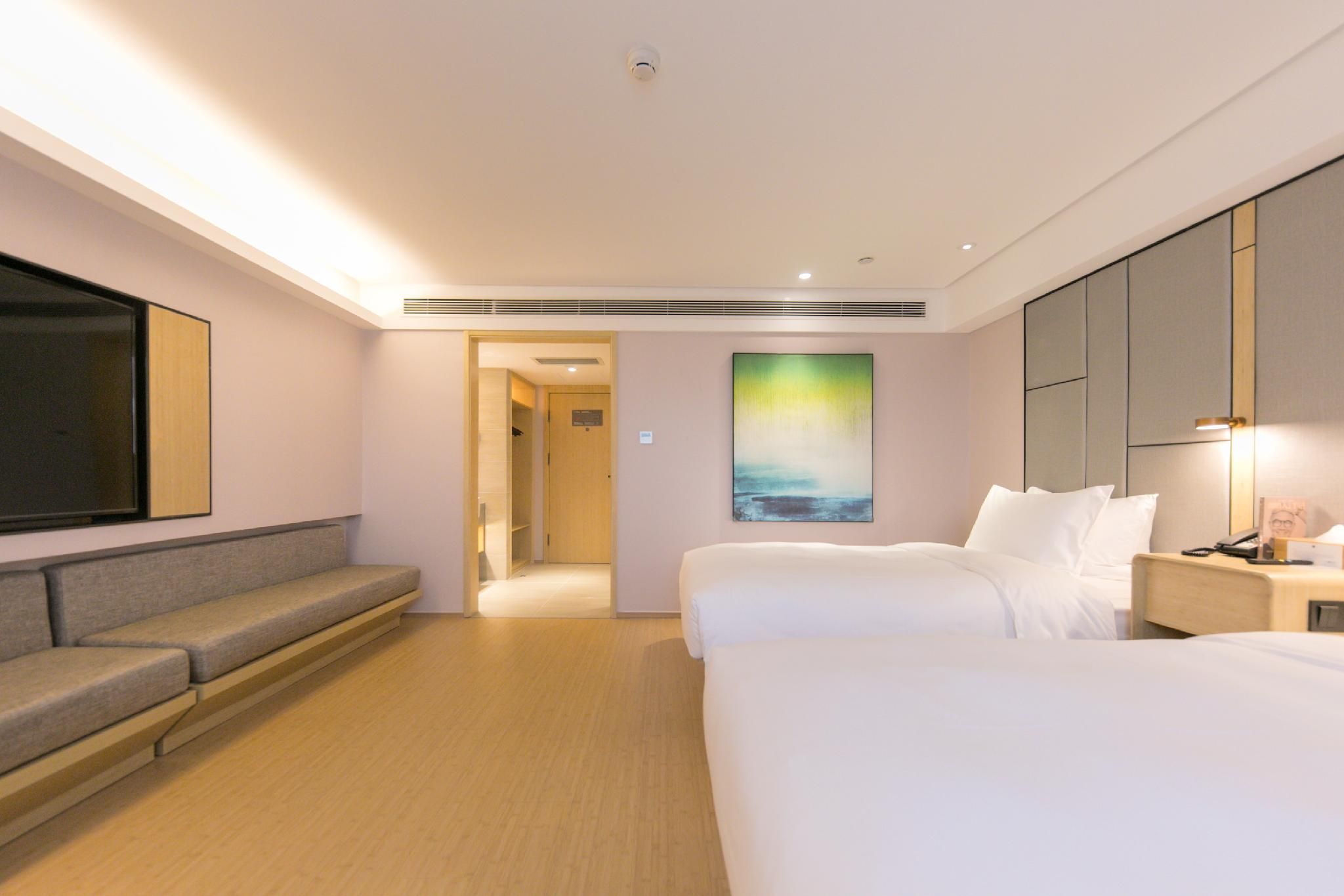 26069517_210729144400104136481