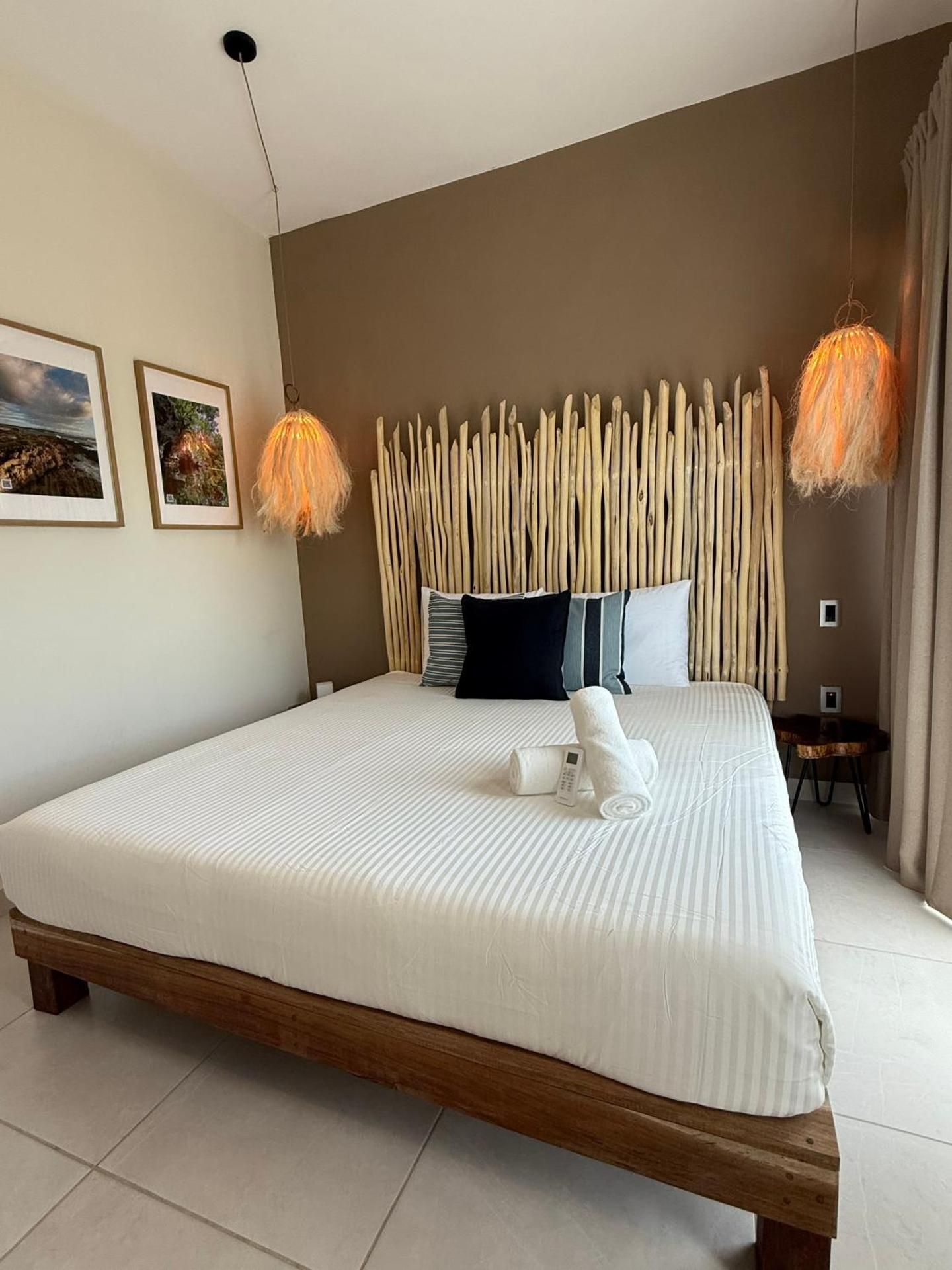 Ukana 205 Two-Bedroom Apartment