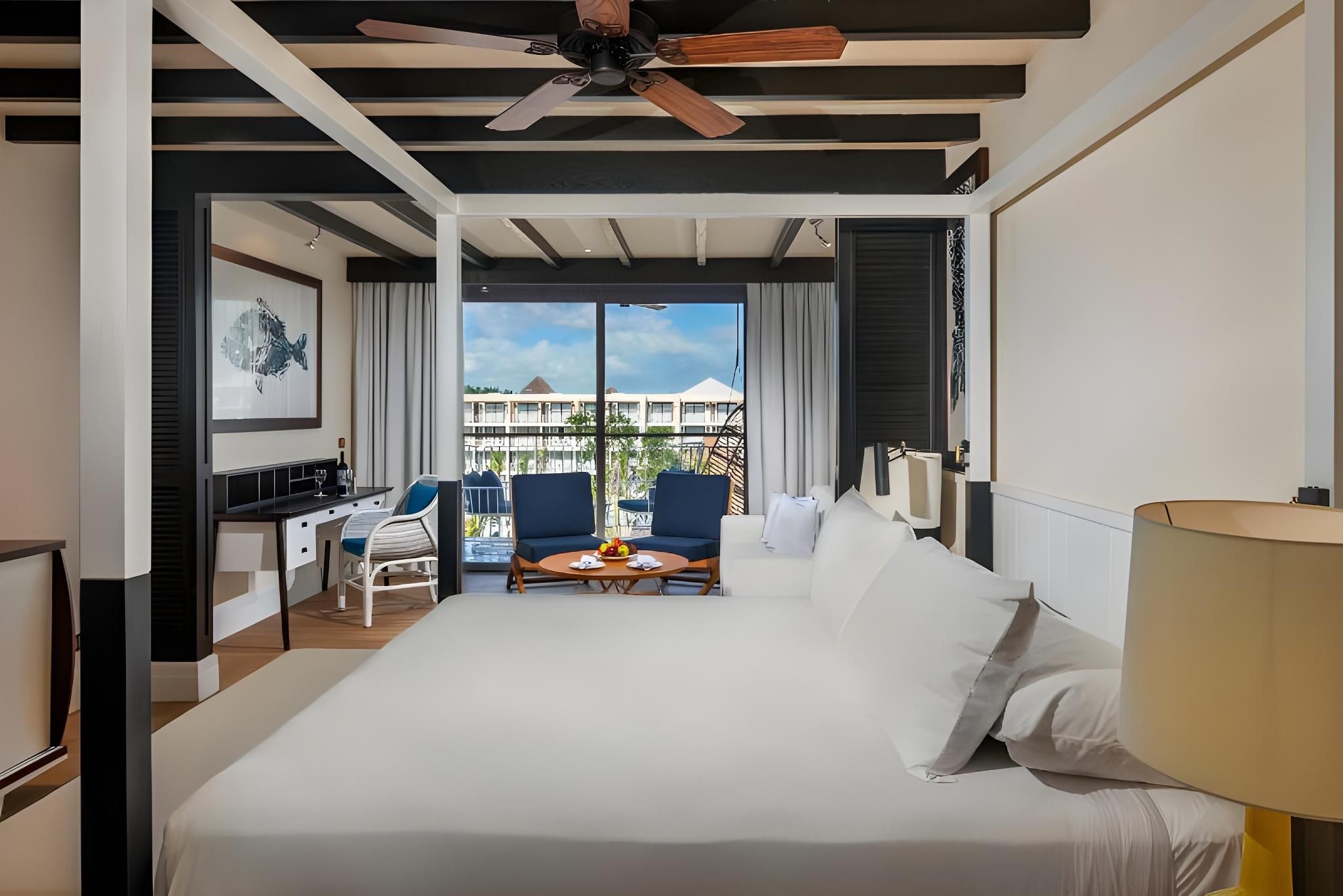 Eden Pool View Junior Suite