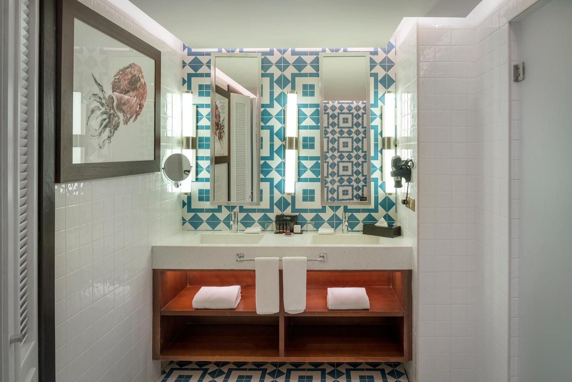 Eden Master Suite