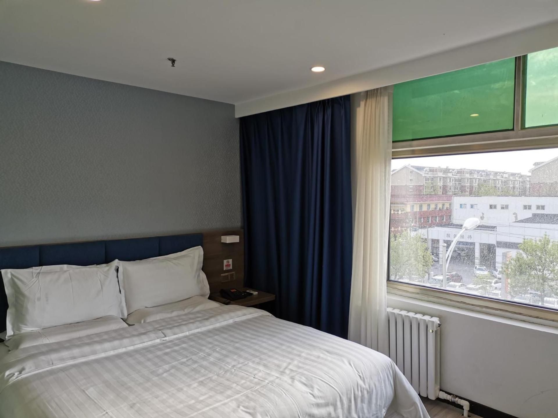 Superior Queen Room