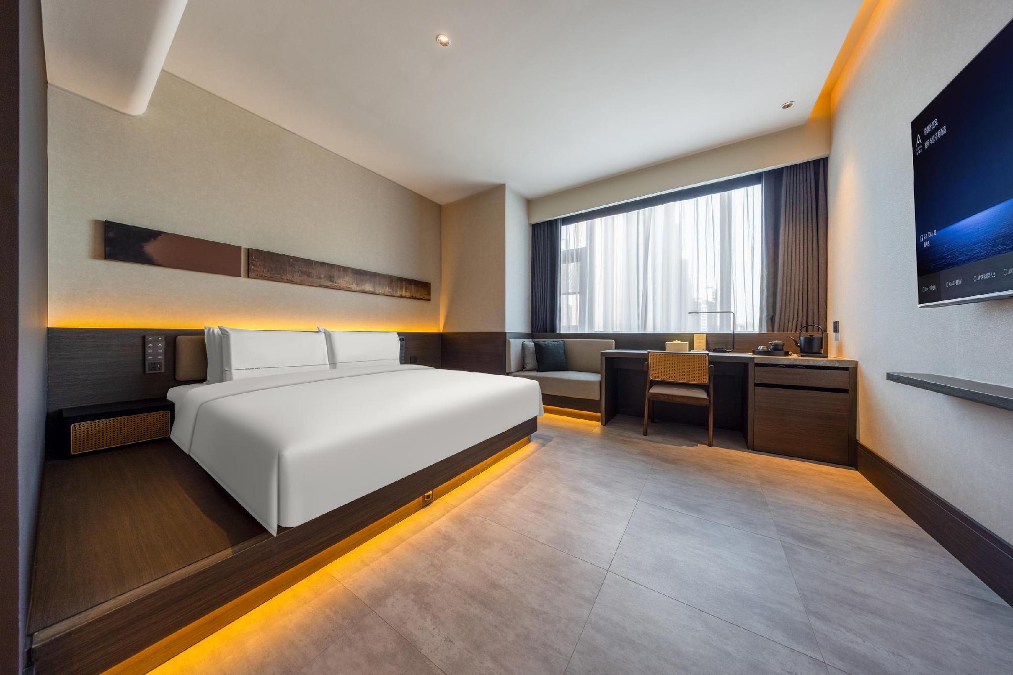 Premium King Room - City View