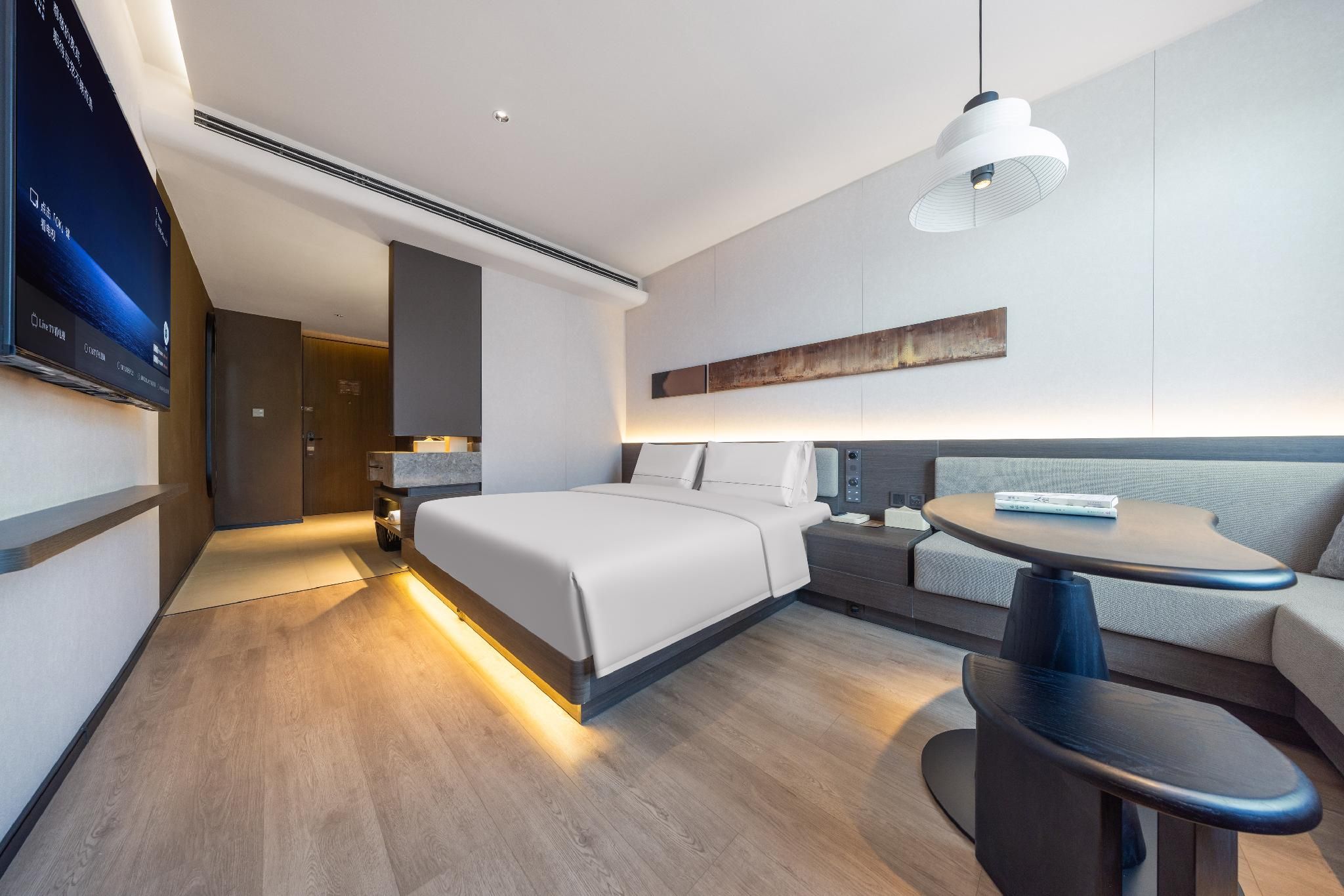 Executive room, Guest room, 1 Queen