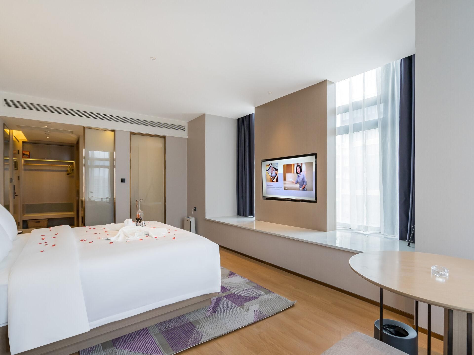 WH - Youxiang Romantic Room