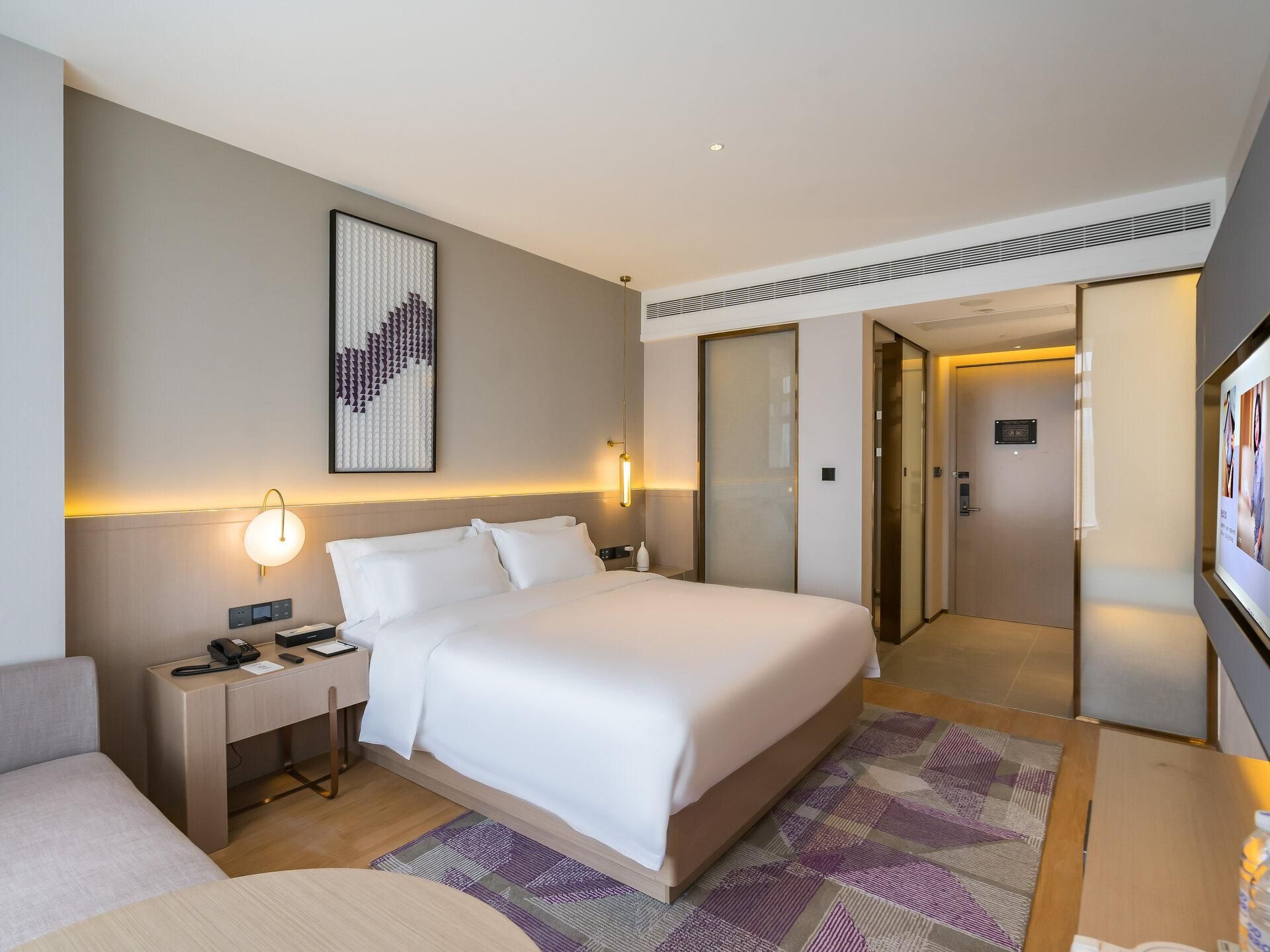 WH - Deluxe Bed Room