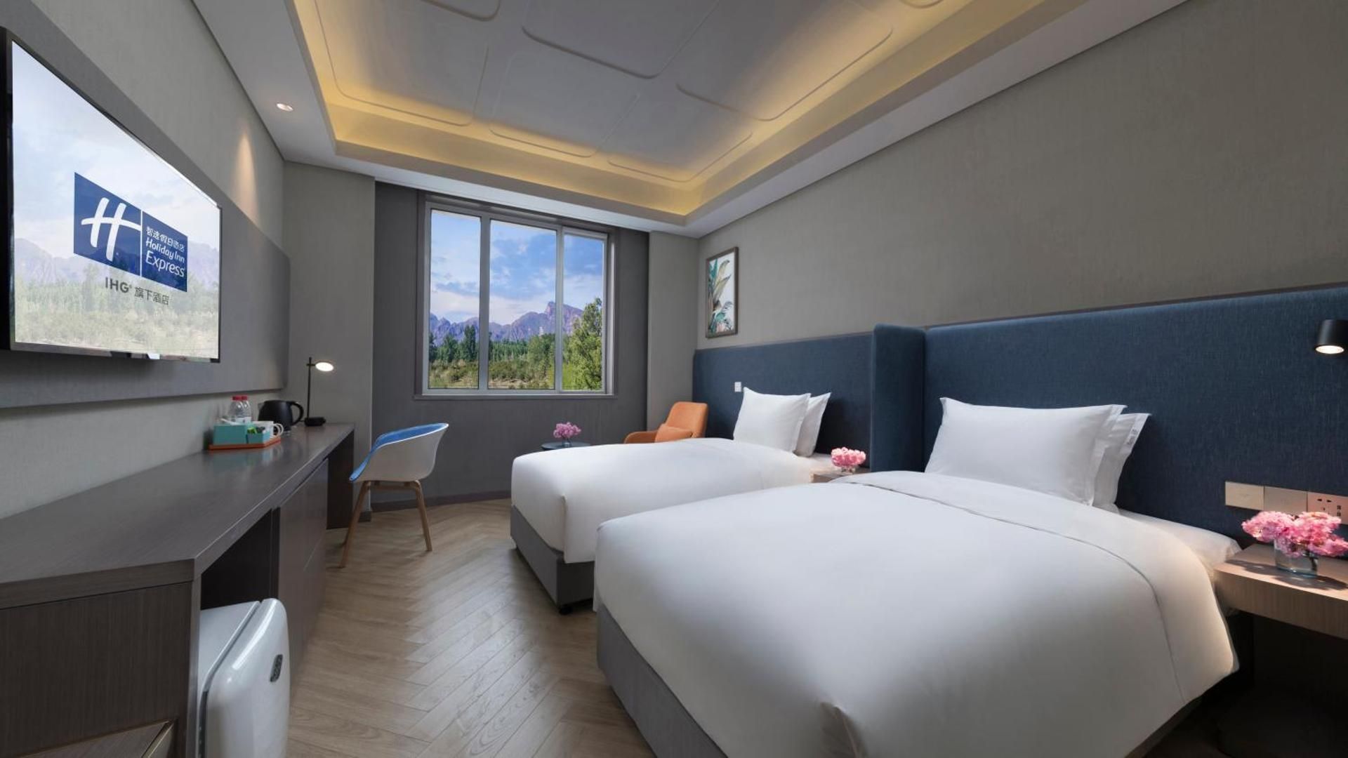 Standard Twin Room with Courtyard Access
