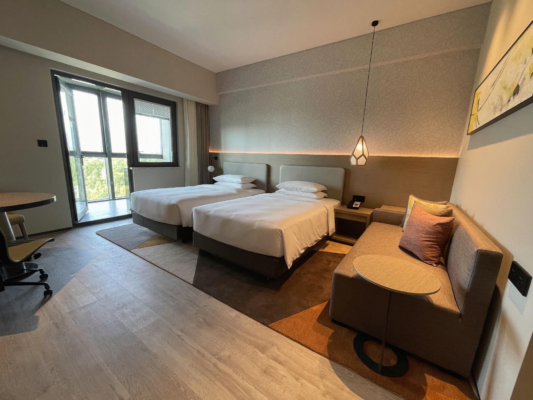 2 TWIN BEDS