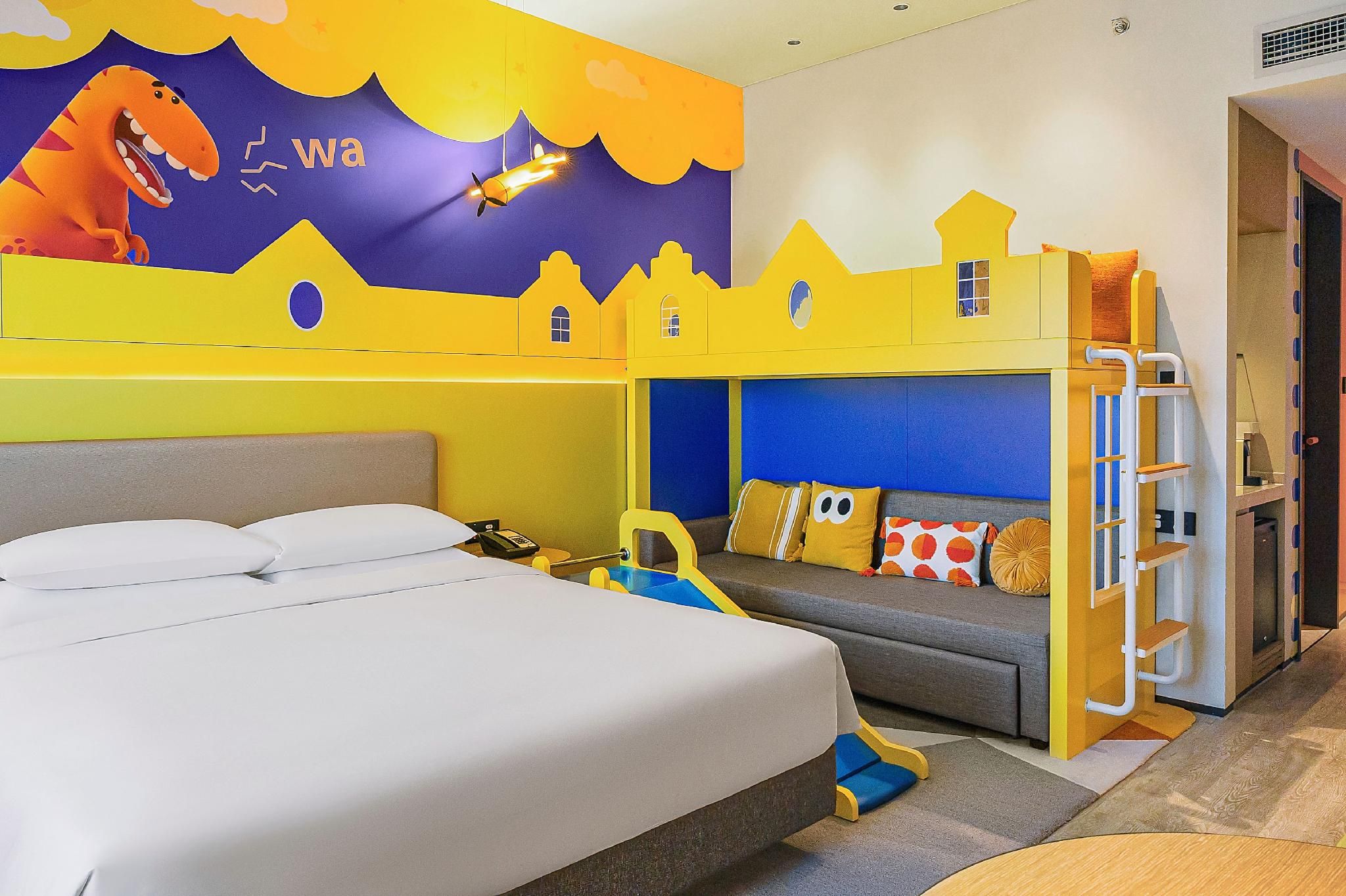 Shashaluo Theme Room with One King Bed