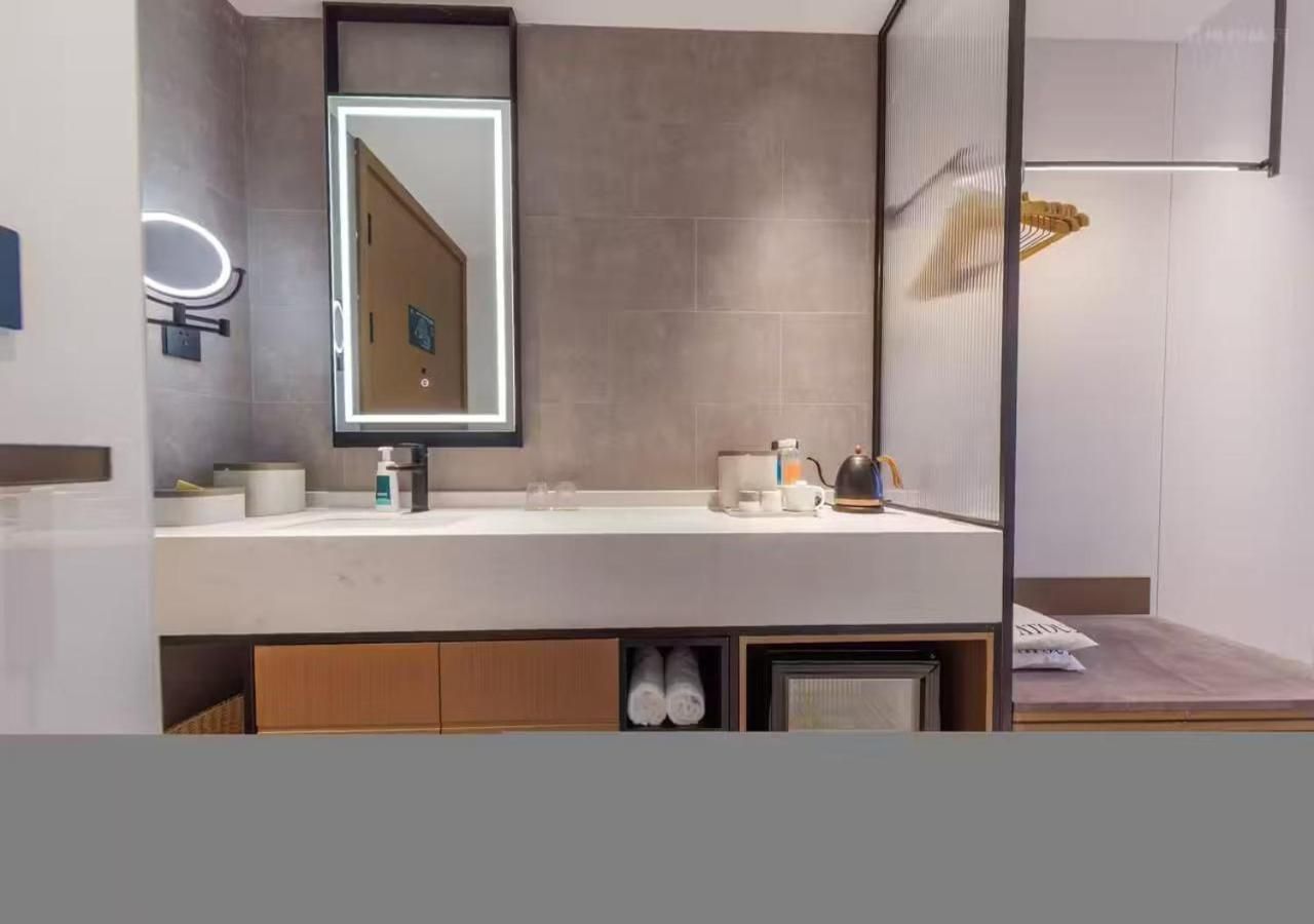 Atour - JIMU Twin Room