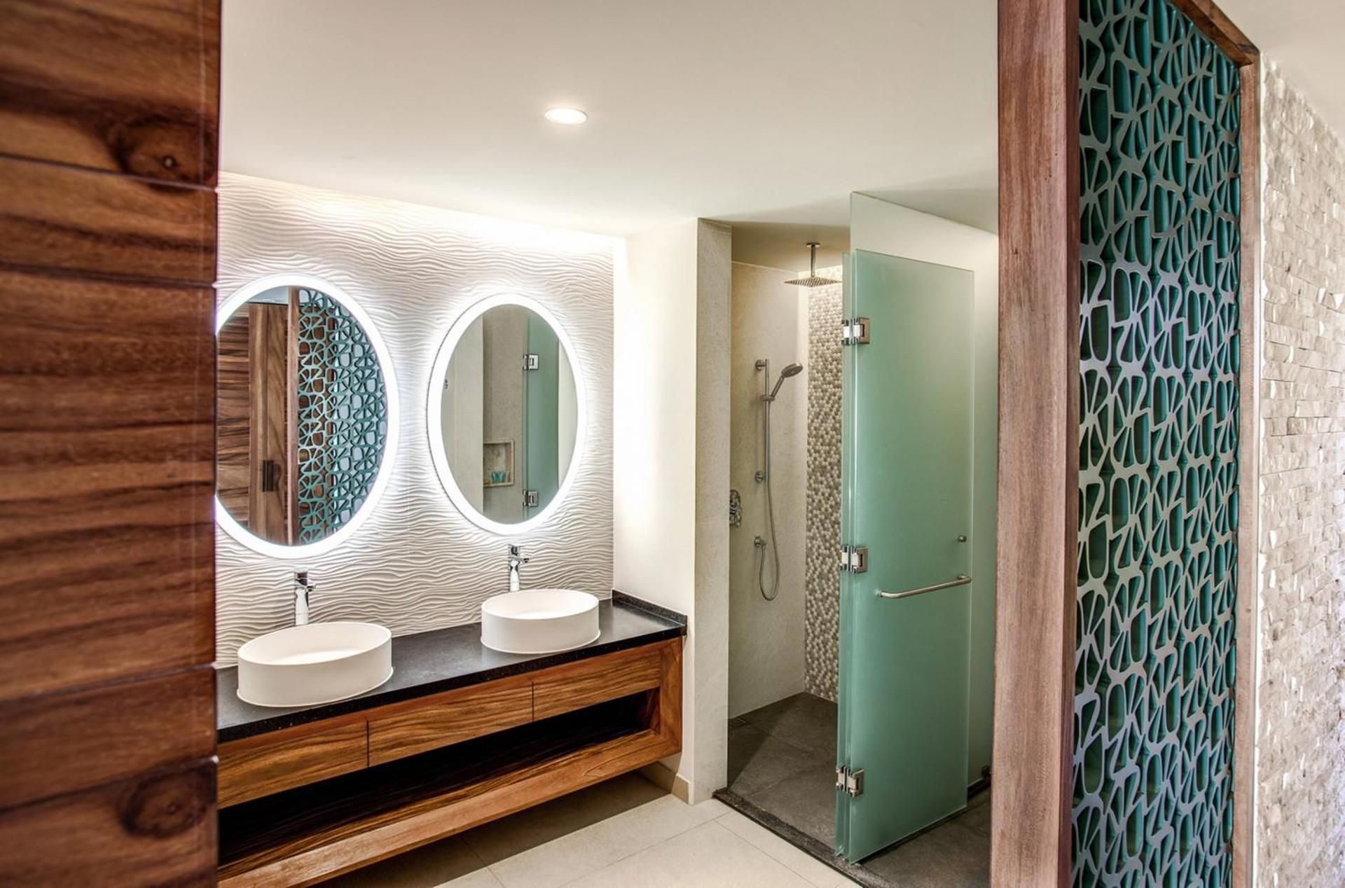 Family King Suite Ocean View