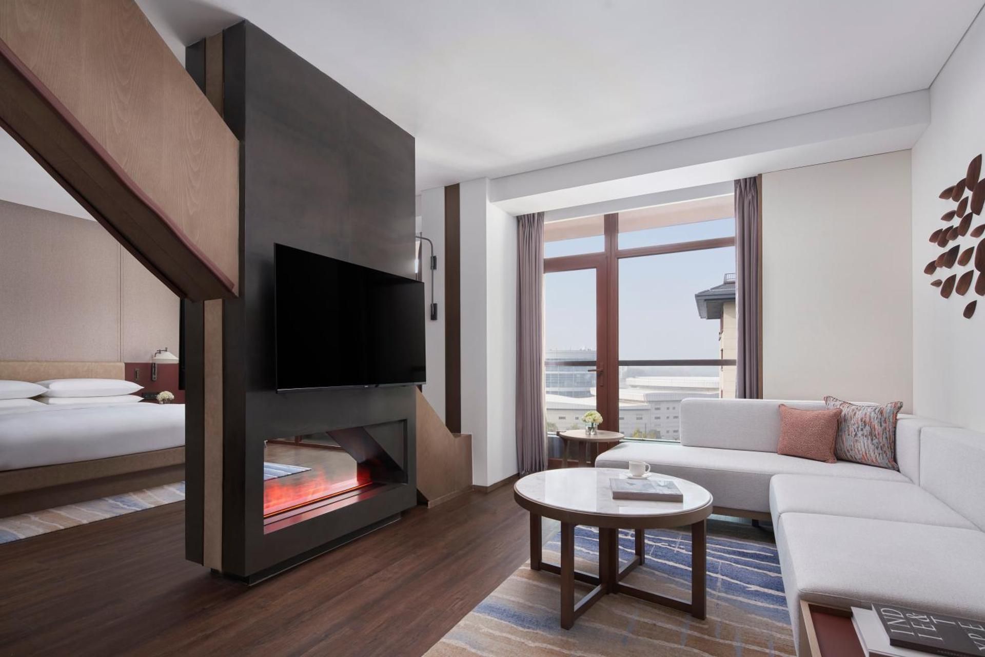 Distinctive, Guest room, 1 King