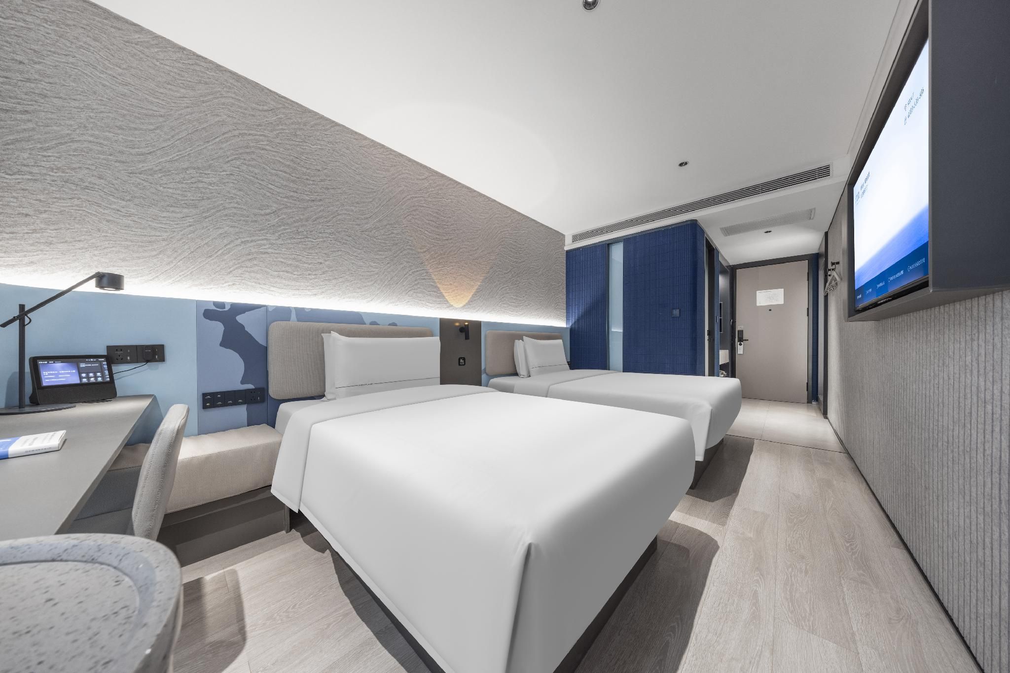 Standard Twin Bed Room