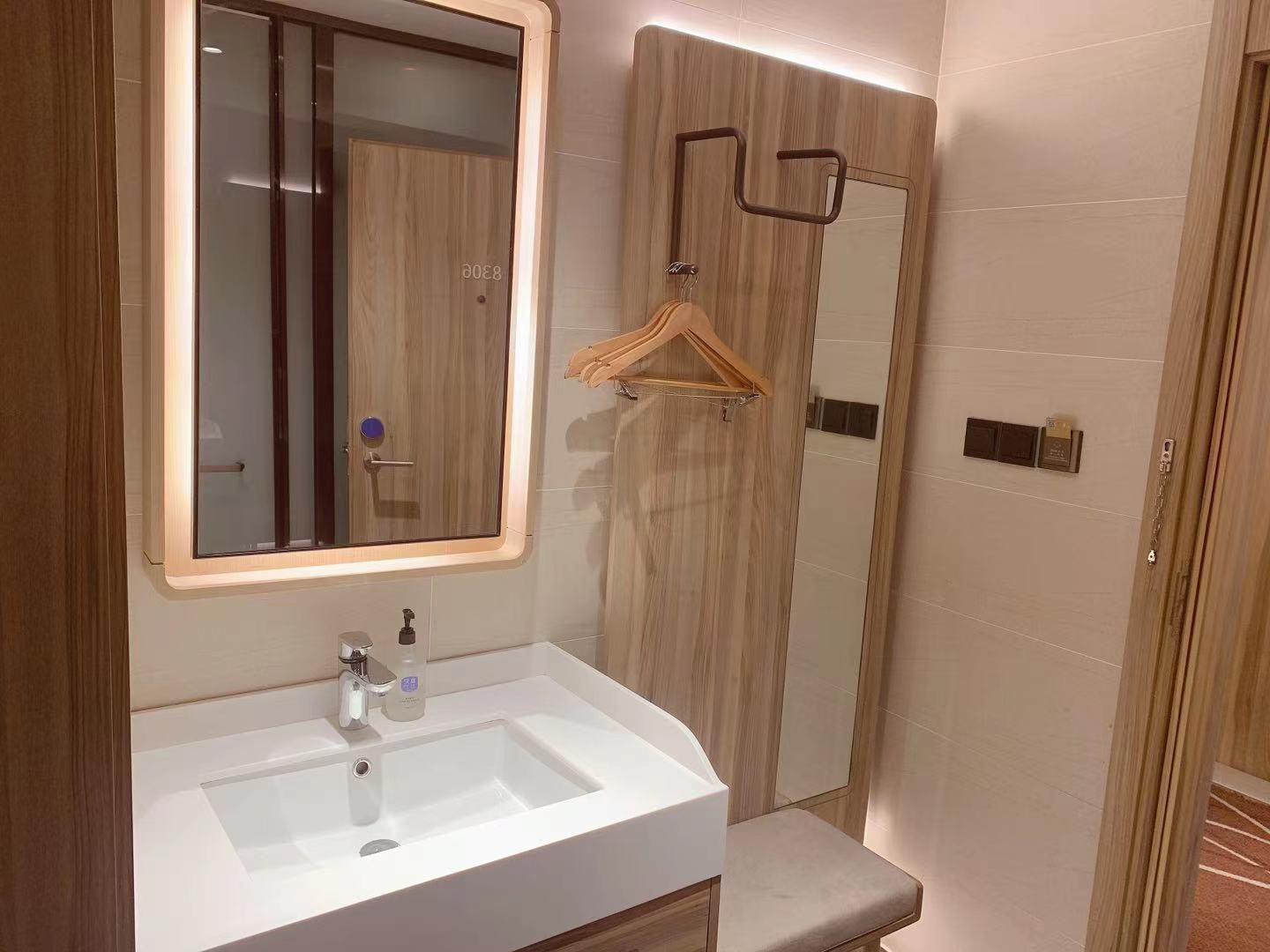 25969574_210721160500103788874