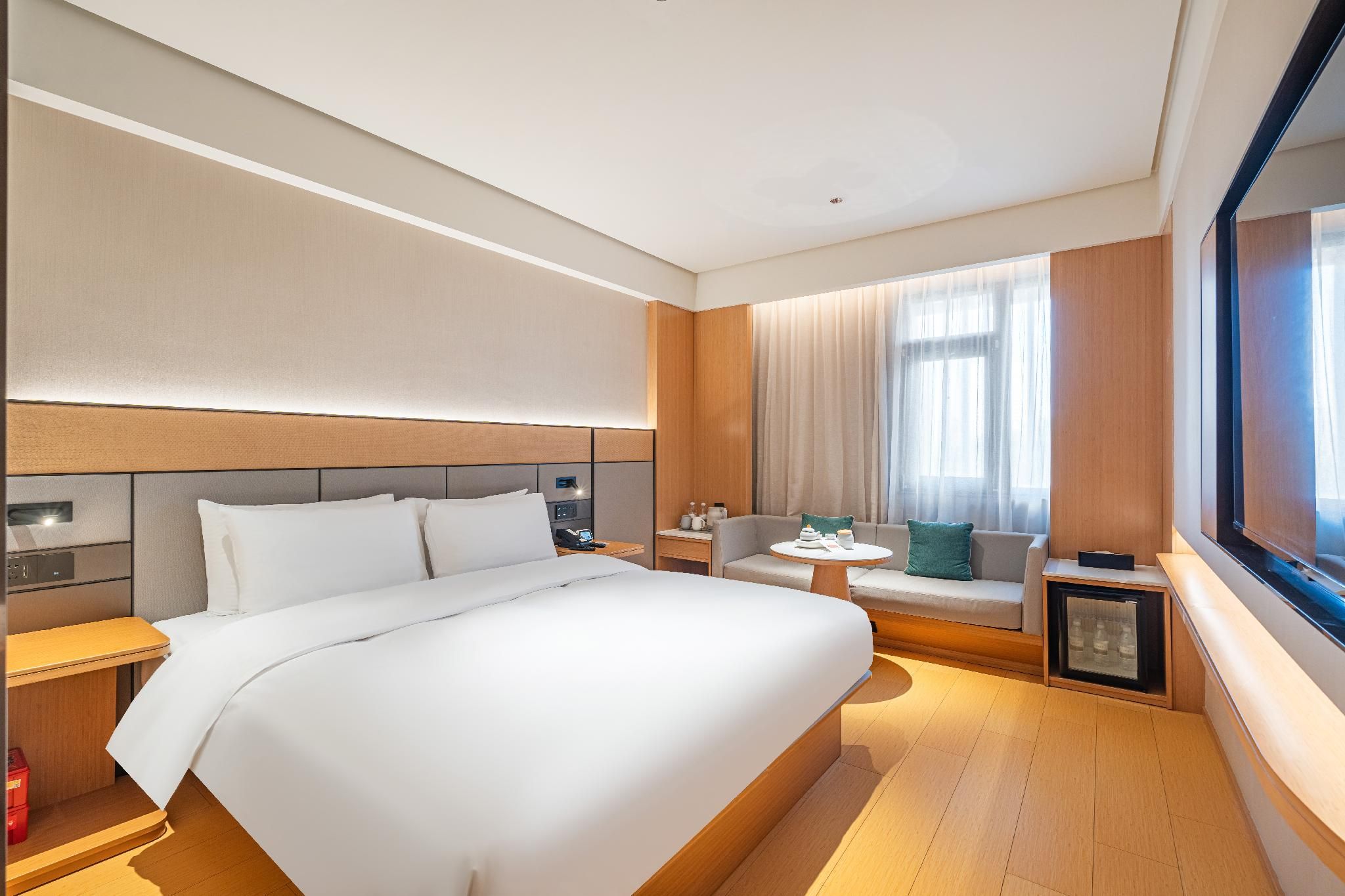 Huazhu - Superior BedRoom