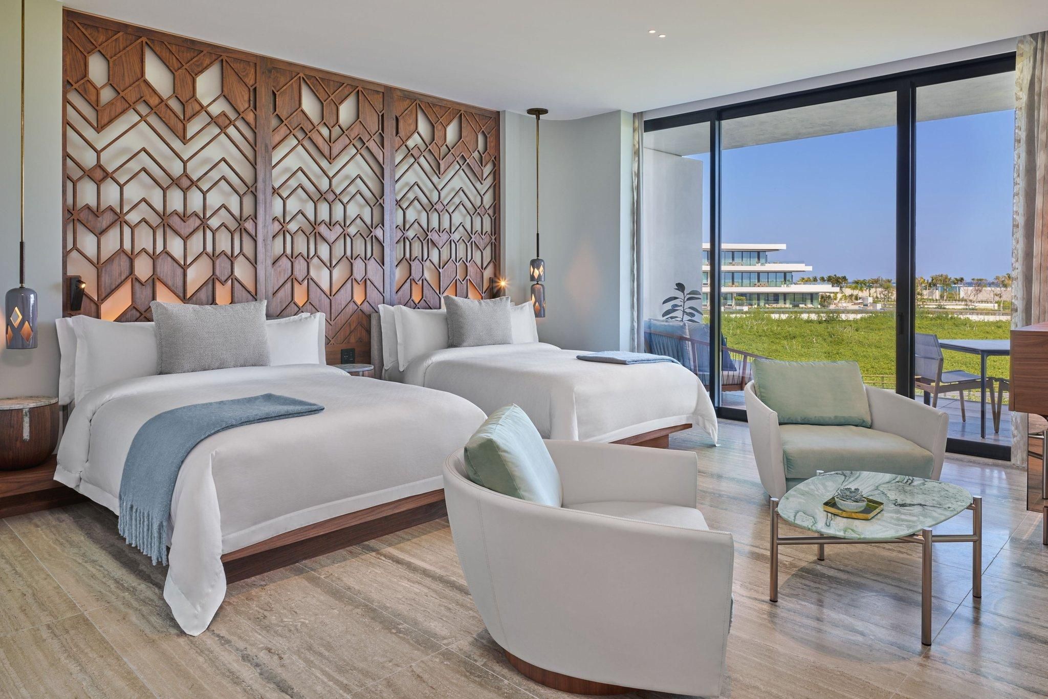 Deluxe Connecting, Family Room, Bedroom 1: 1 King, Bedroom 2: 2 Queen, Ocean View, Terrace