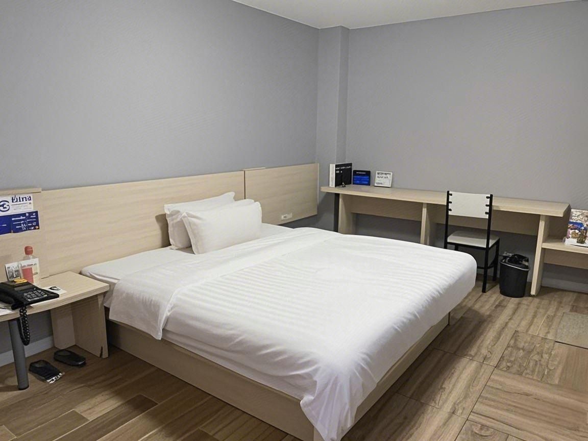 Economy Room