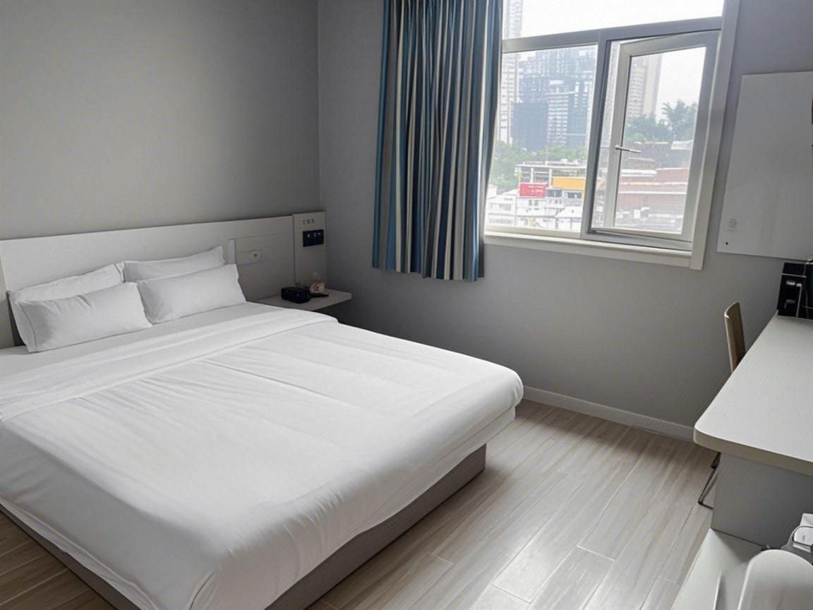 Select Bed Room
