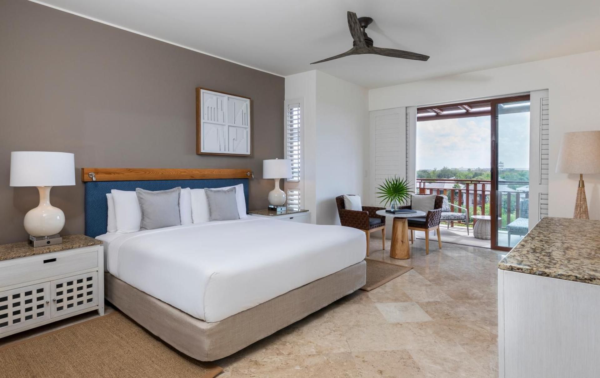 Fairmont View Room with King bed