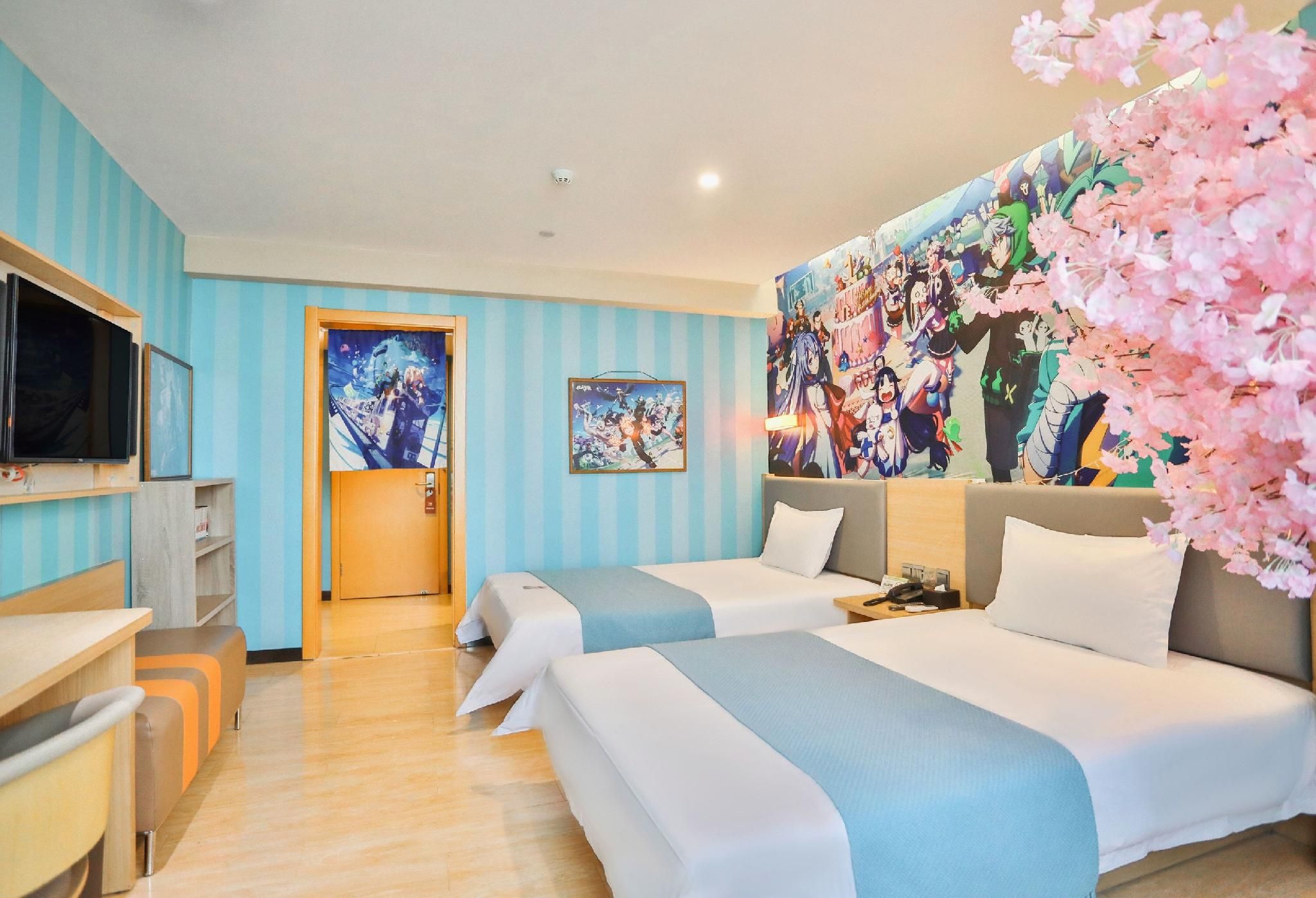 IU - U Game Theme Twin Room