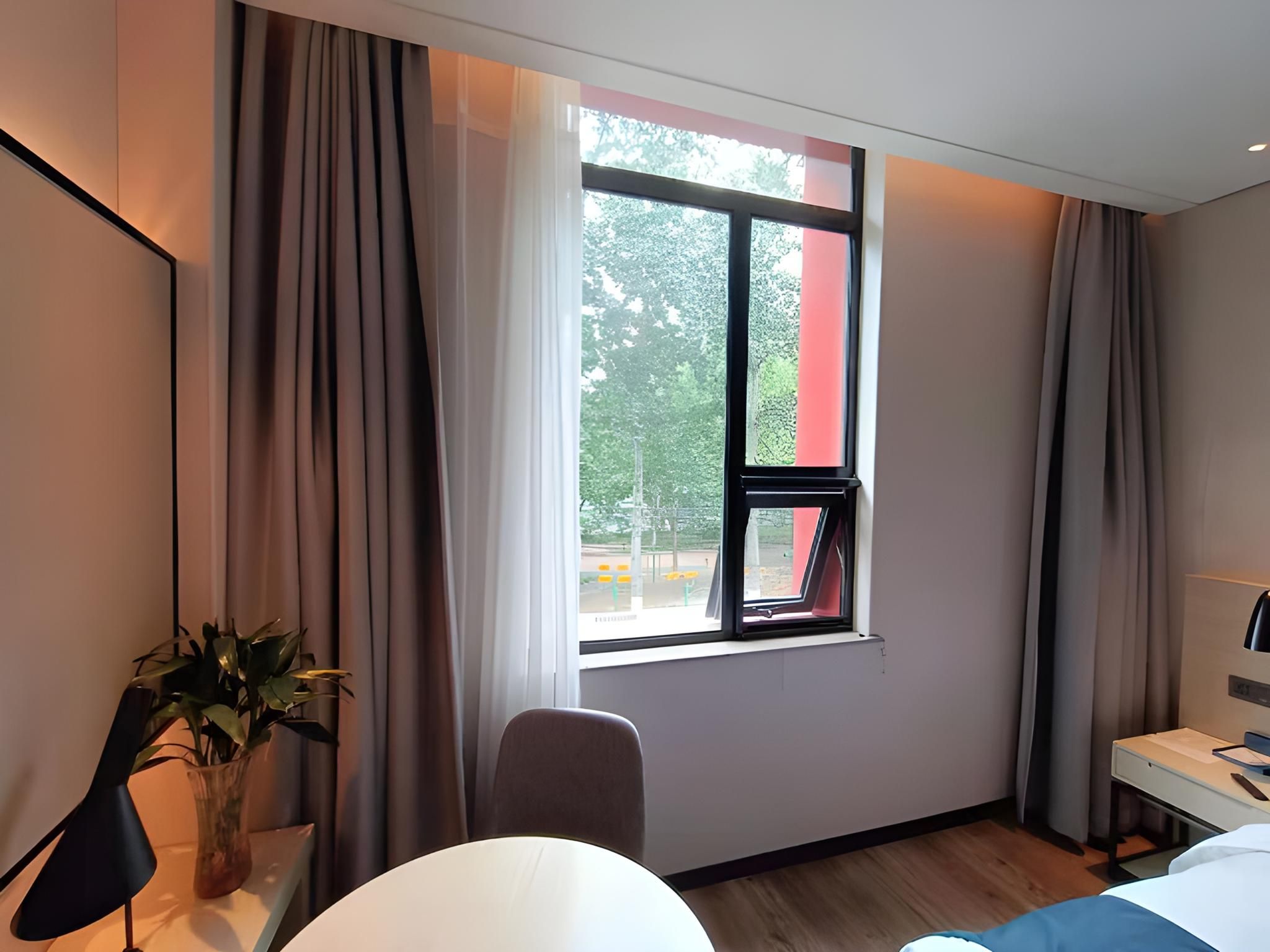 Dossen - Deluxe Bed Room