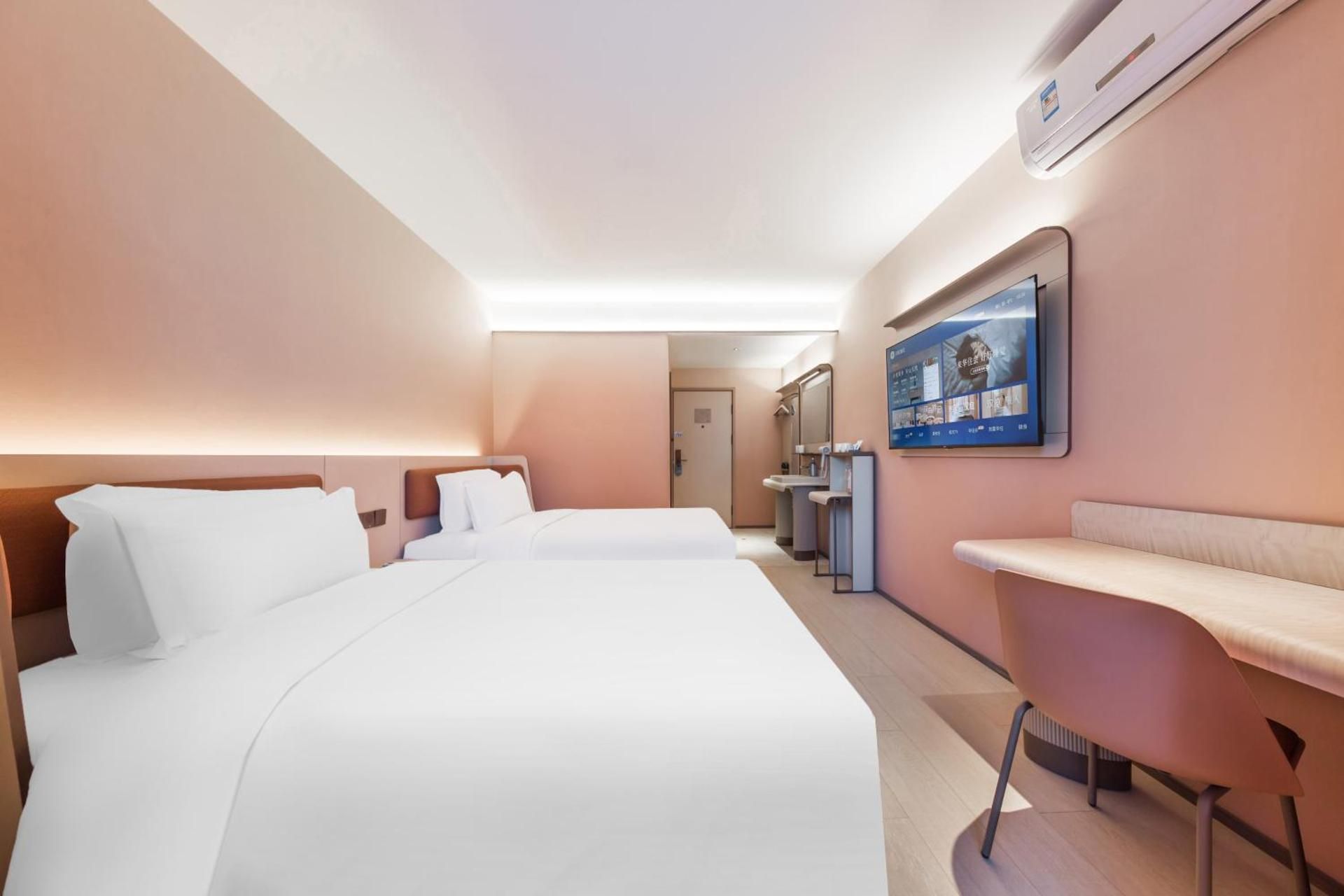 Twin Room with Balcony