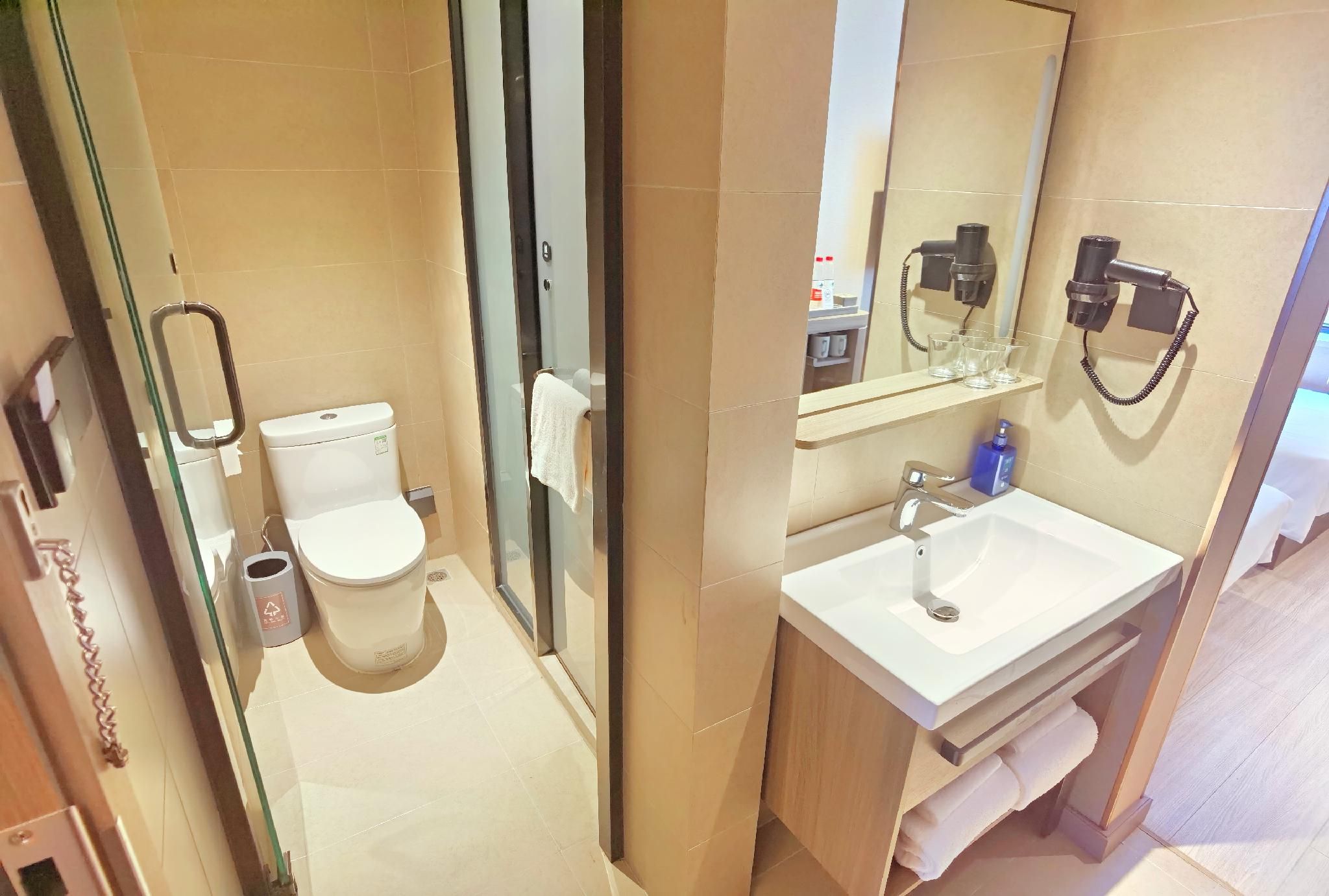 Huazhu - Twin Room